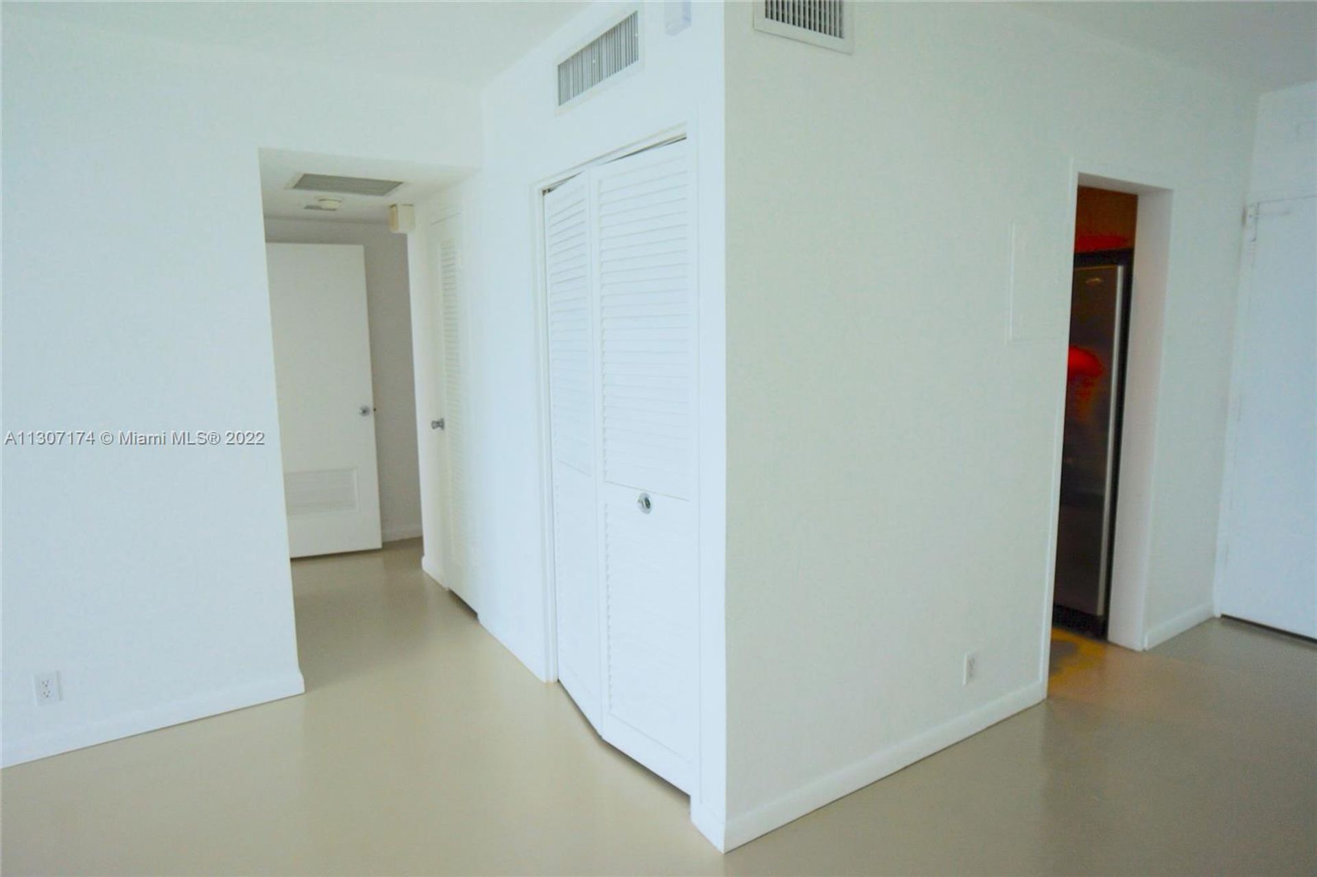 Condominium in Miami Beach, Florida 11622538