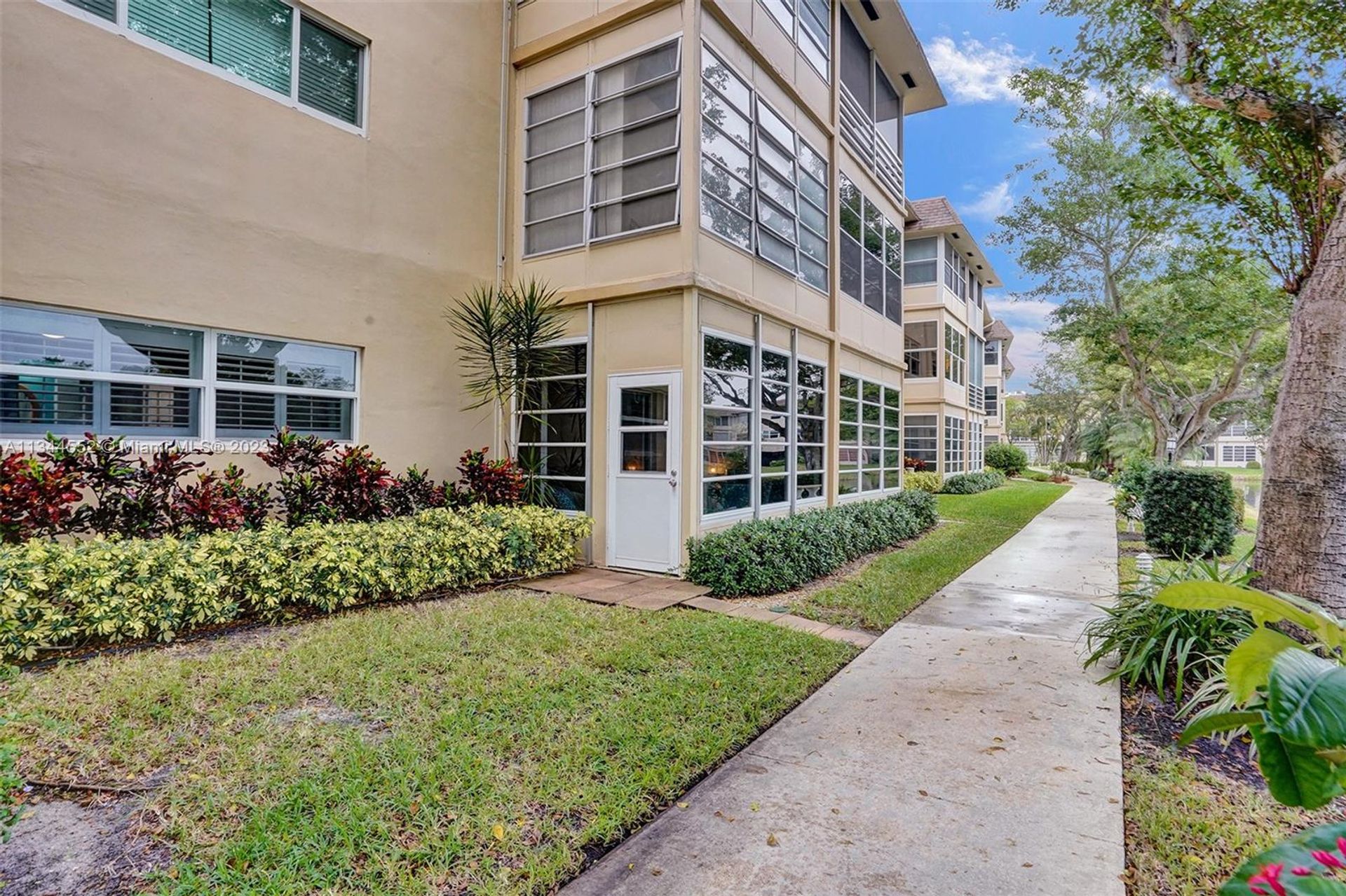 Condominio nel Lauderdale Lakes, Florida 11622586