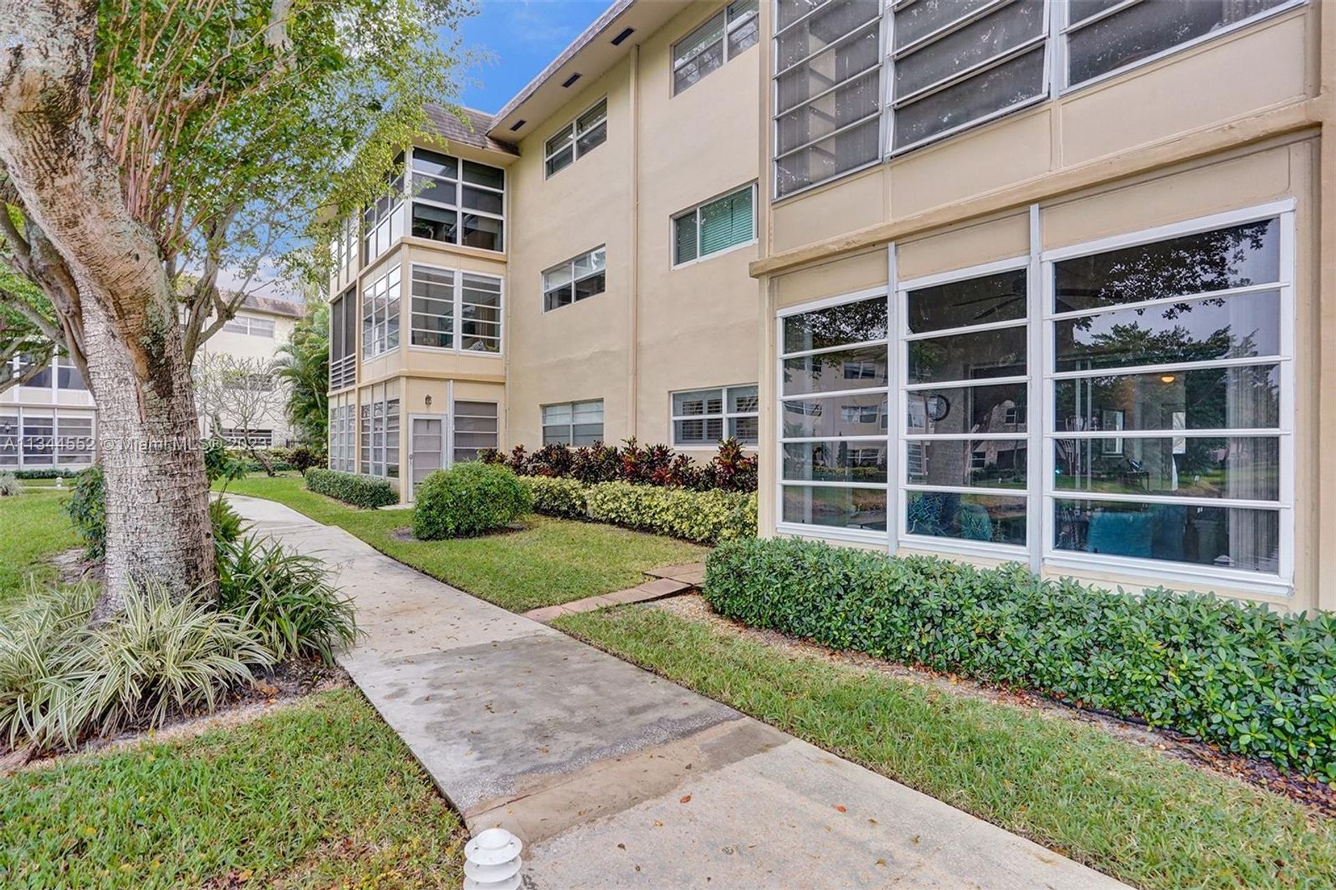 Condominio nel Lauderdale Lakes, Florida 11622586