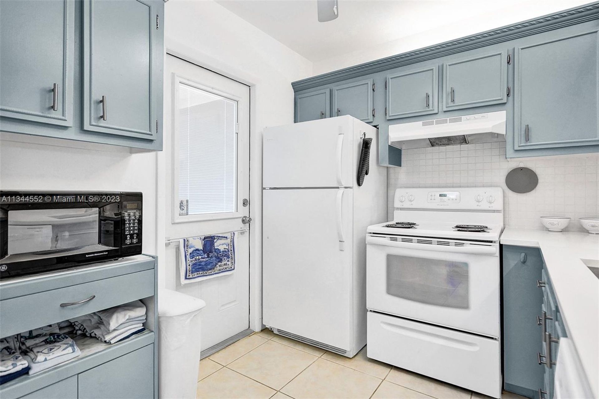 Condominio nel Lauderdale Lakes, Florida 11622586