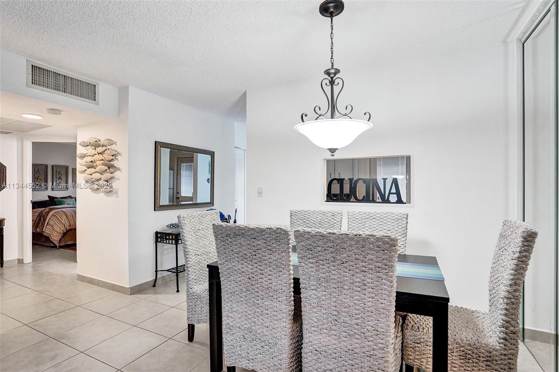 Condominio nel Lauderdale Lakes, Florida 11622586