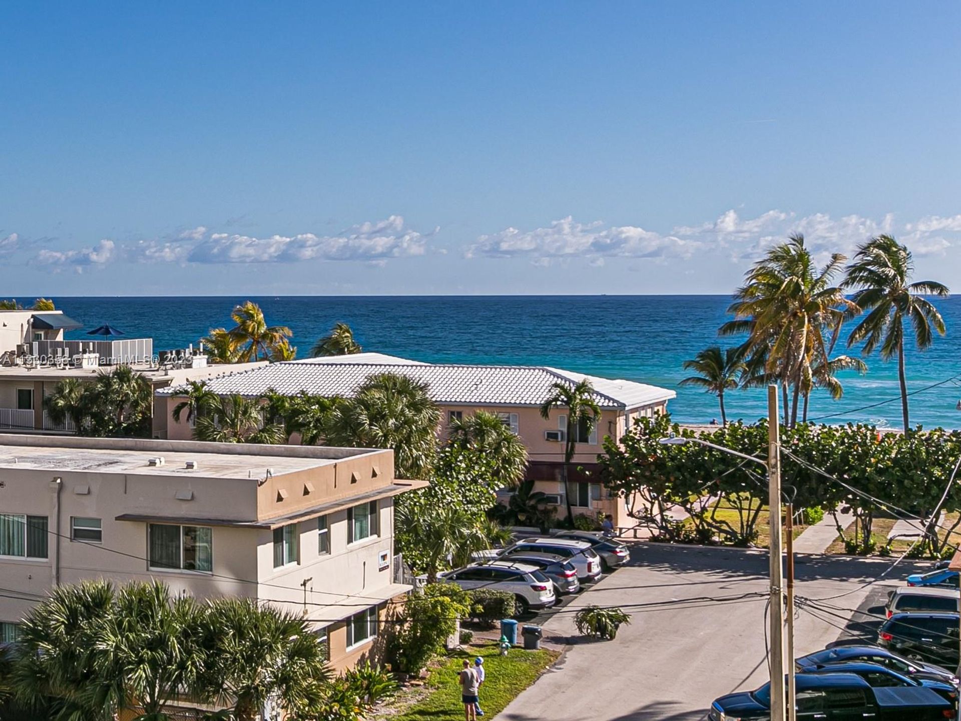 Condominium in Hollywood, Florida 11622597