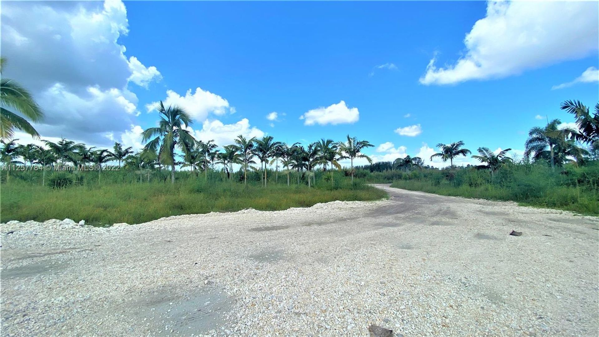 Land in Florida City, Florida 11622616