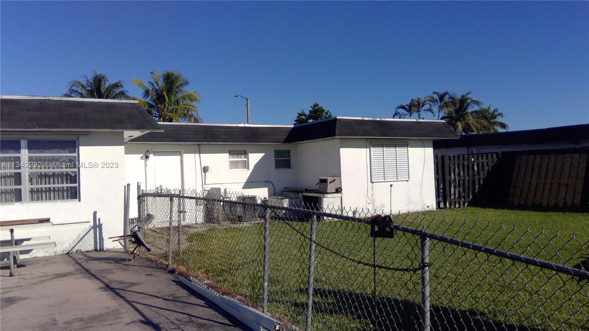 Huis in Miami Gardens, Florida 11622620