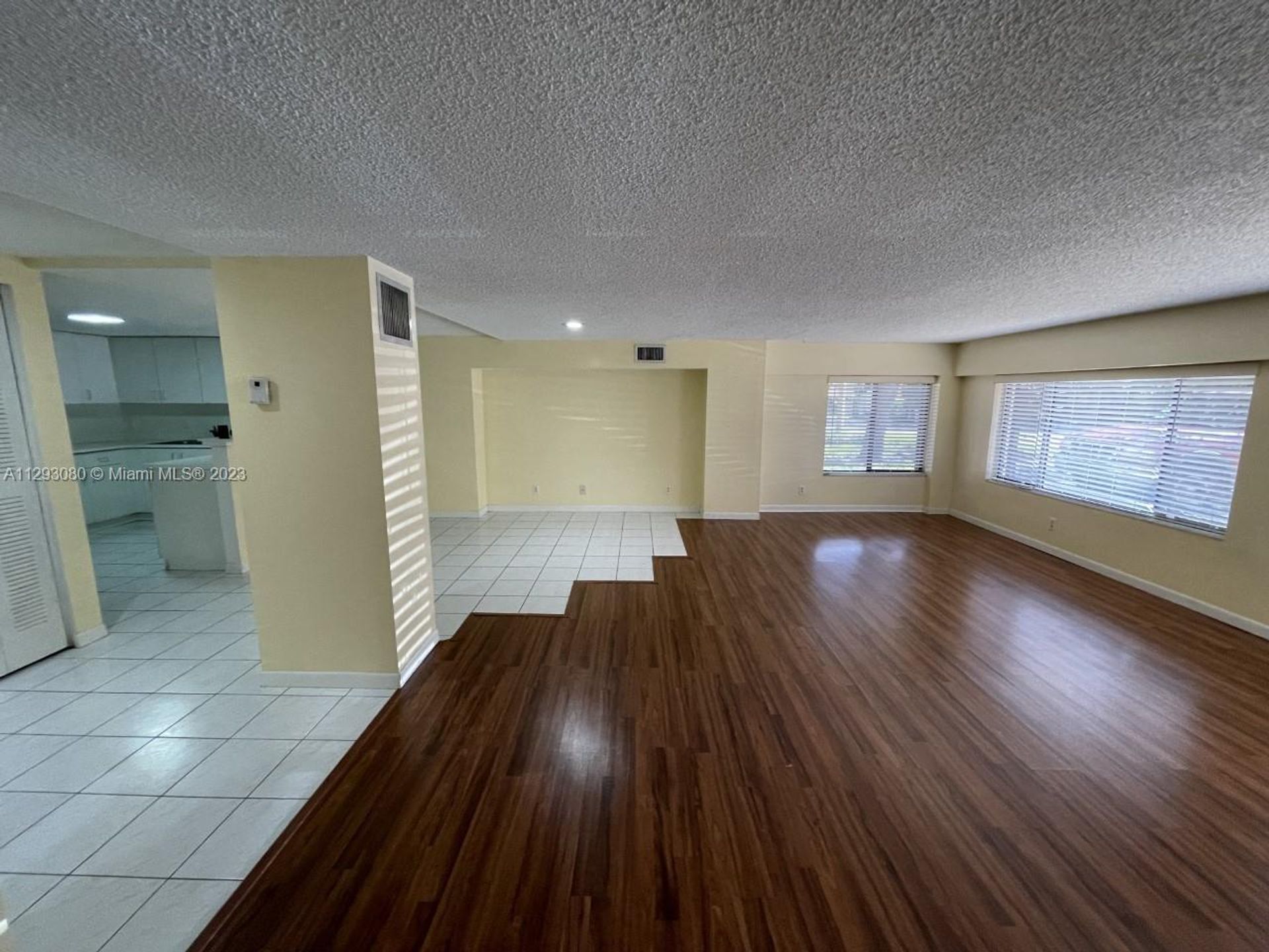 Condominium in Davie, Florida 11622656