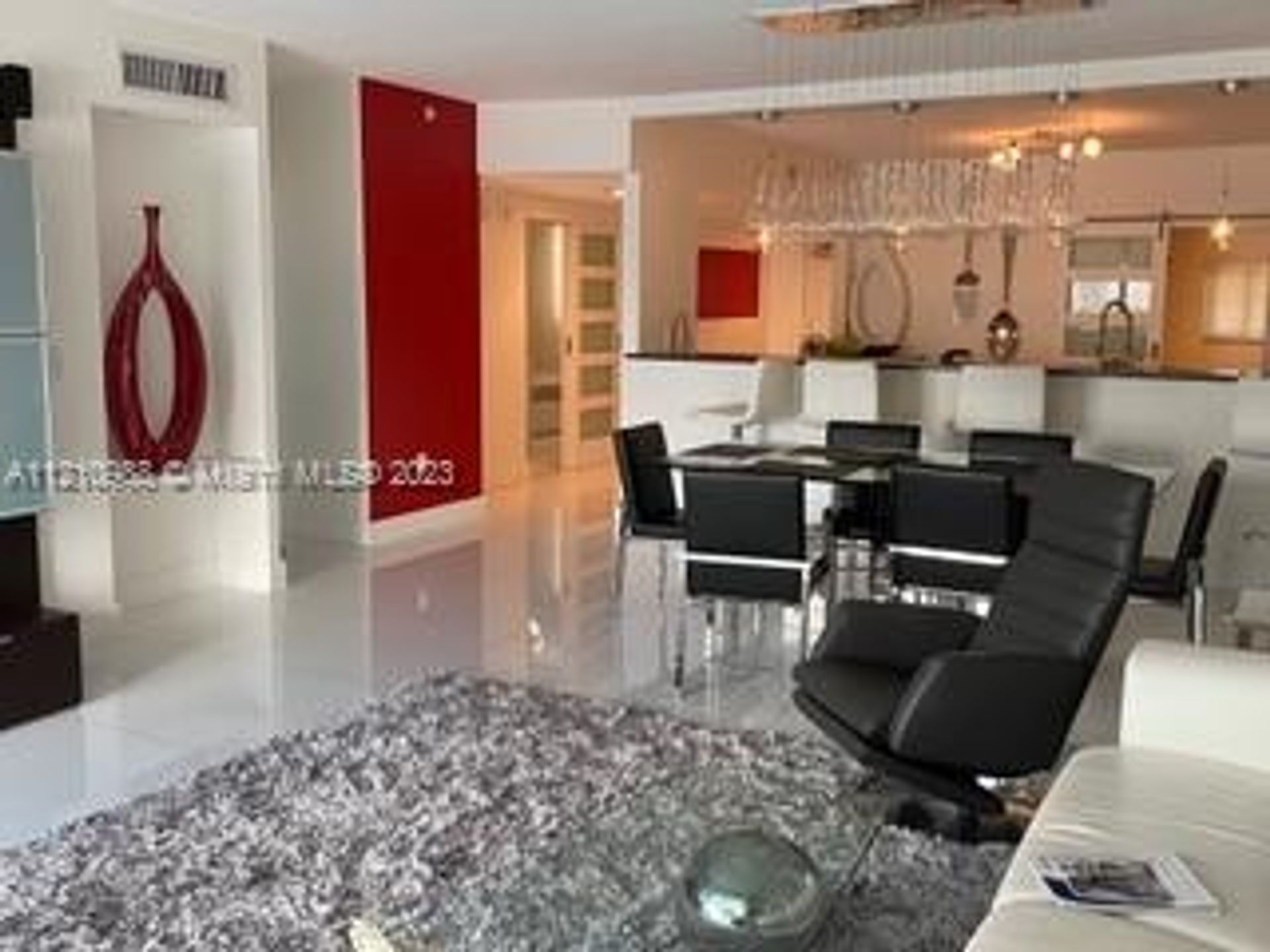 Hus i Sunny Isles Beach, Florida 11622690