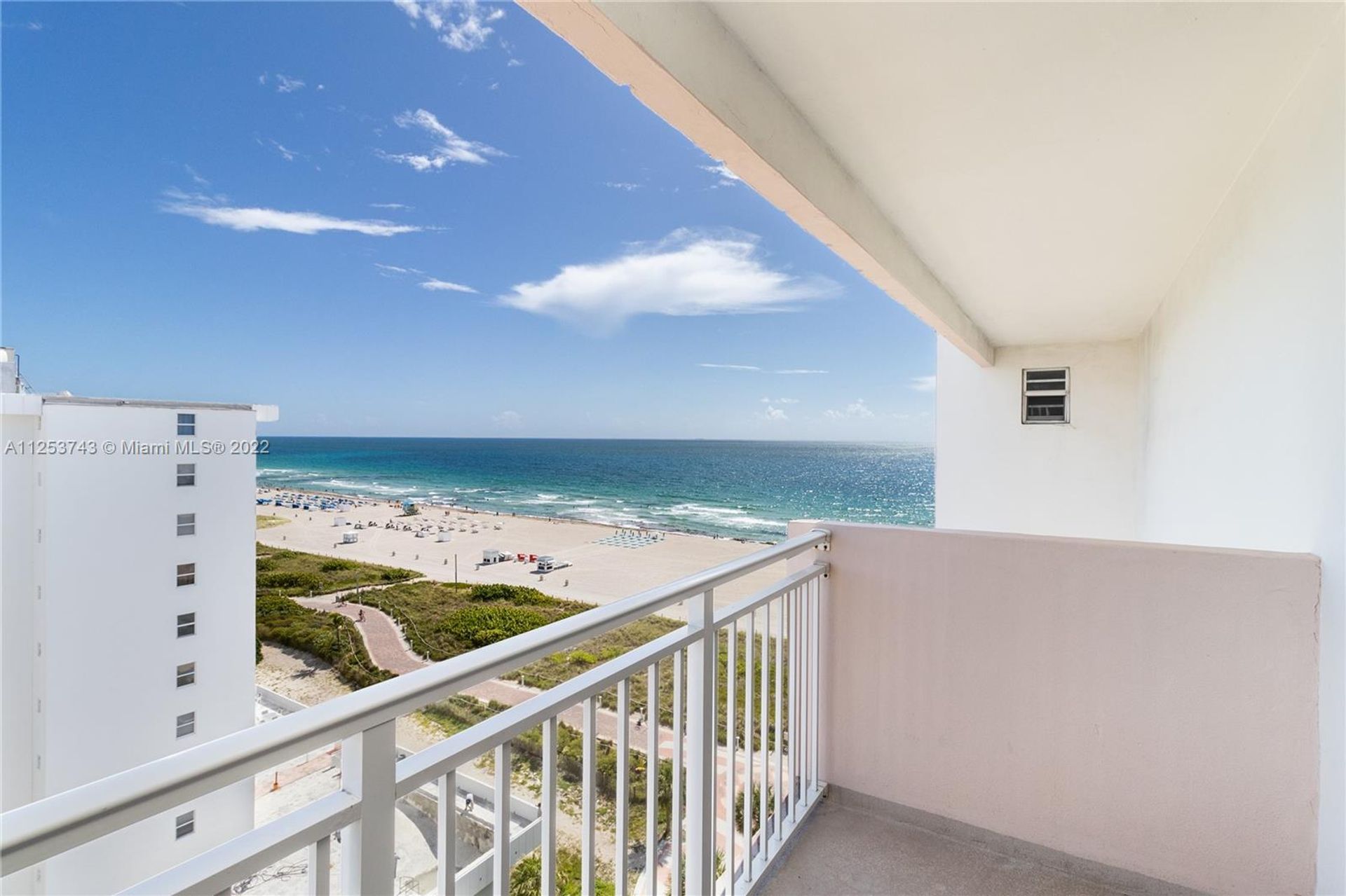 Condominium in Miami Beach, Florida 11622693