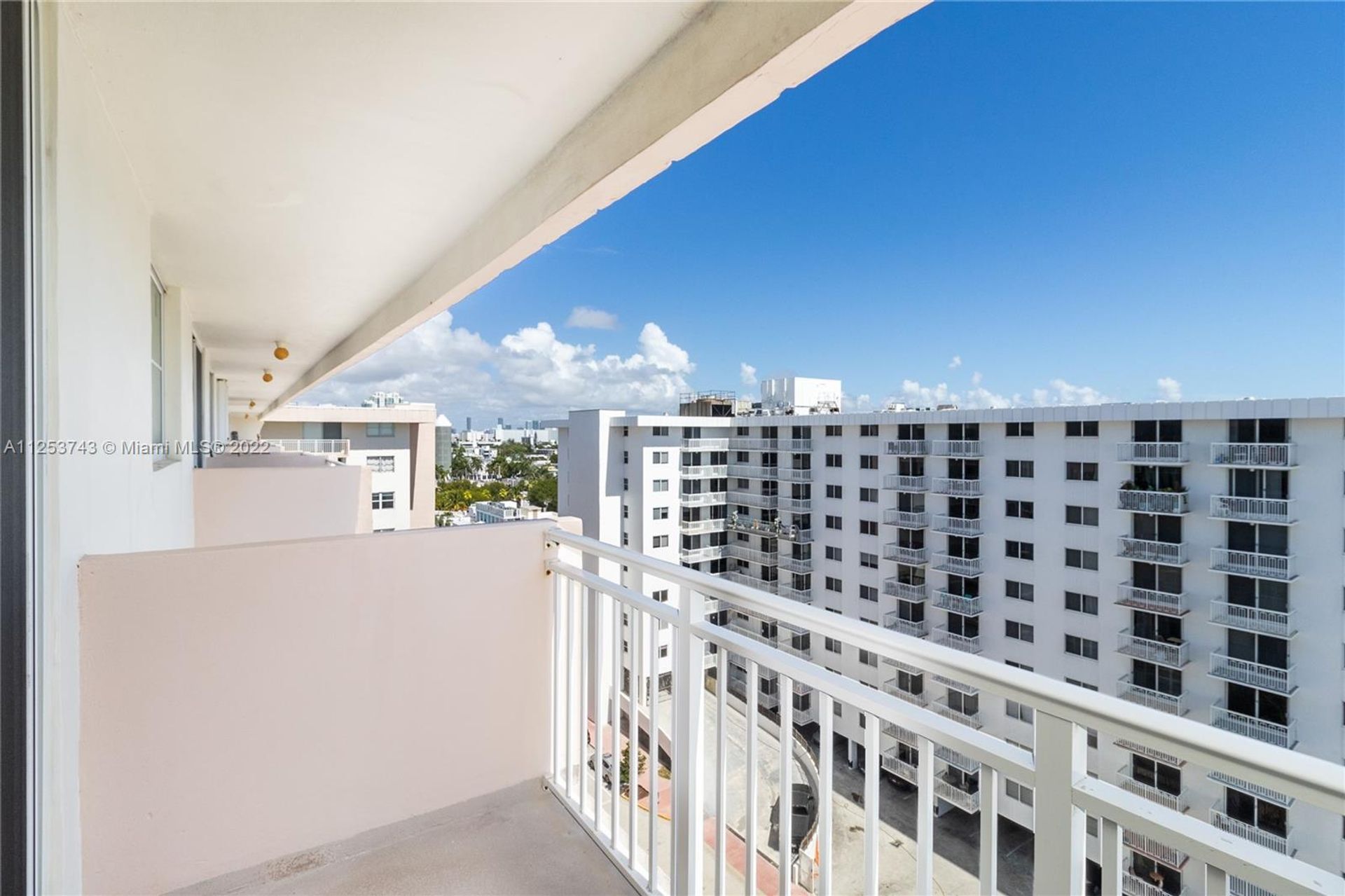 Condominium in Miami Beach, Florida 11622693