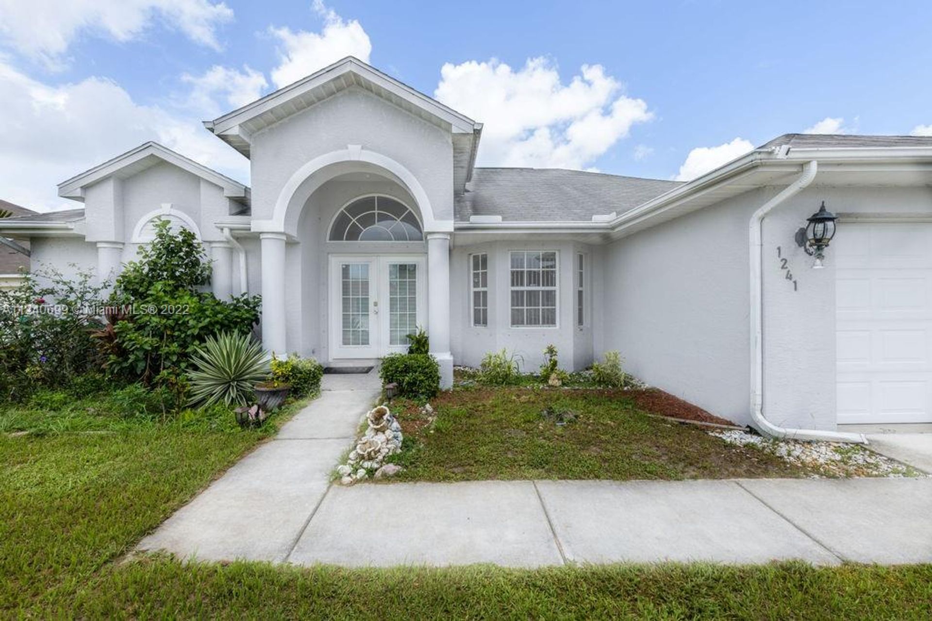 House in Port St. Lucie, Florida 11622696