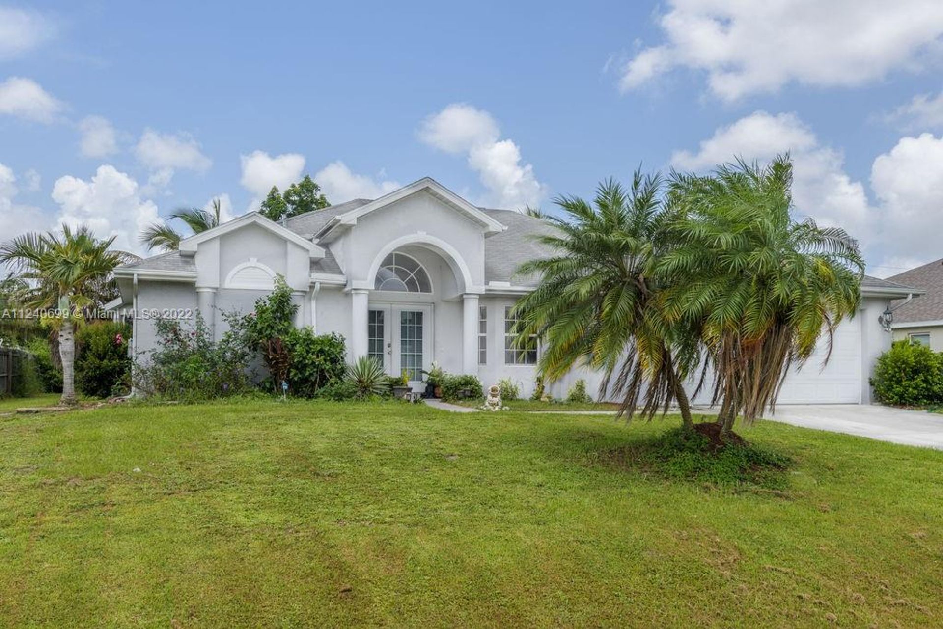 House in Port St. Lucie, Florida 11622696