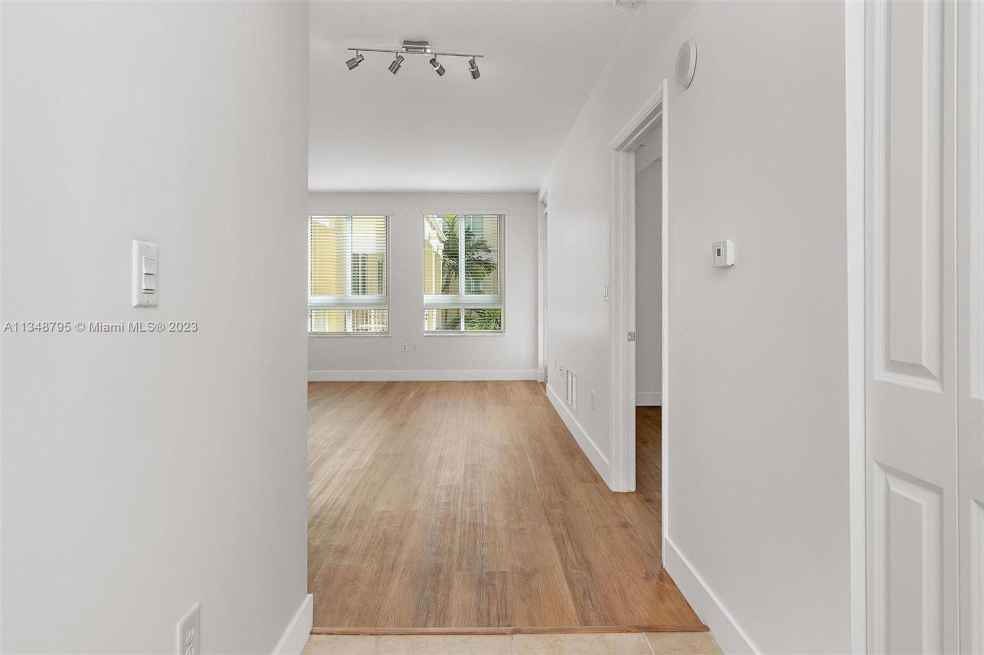 Condominium in Miami, Florida 11622739