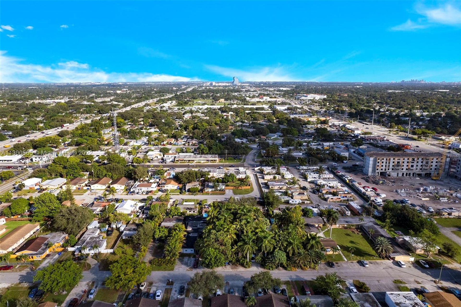 Terre dans Acres de bois flotté, Floride 11622746