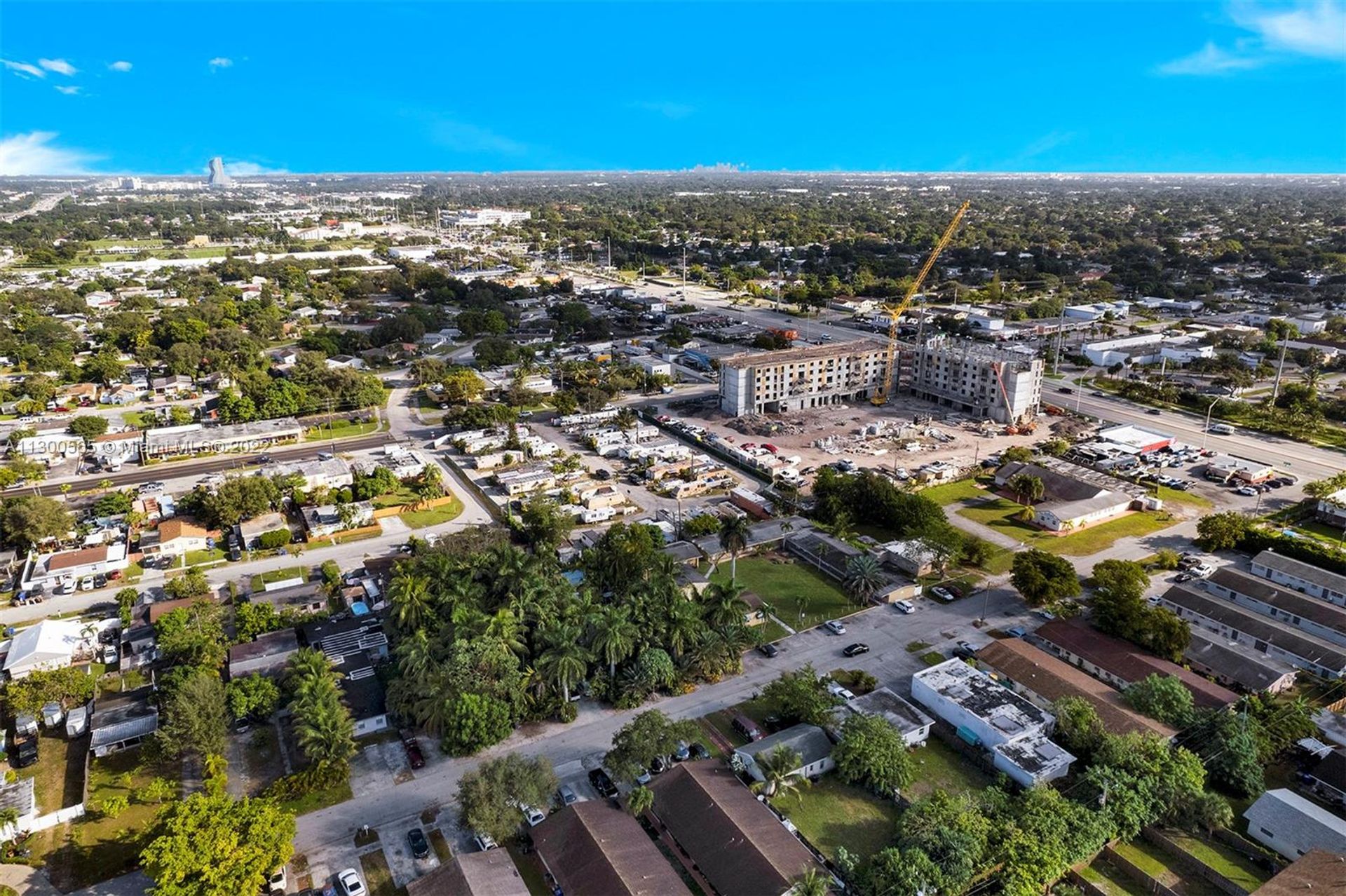 Terre dans Acres de bois flotté, Floride 11622746