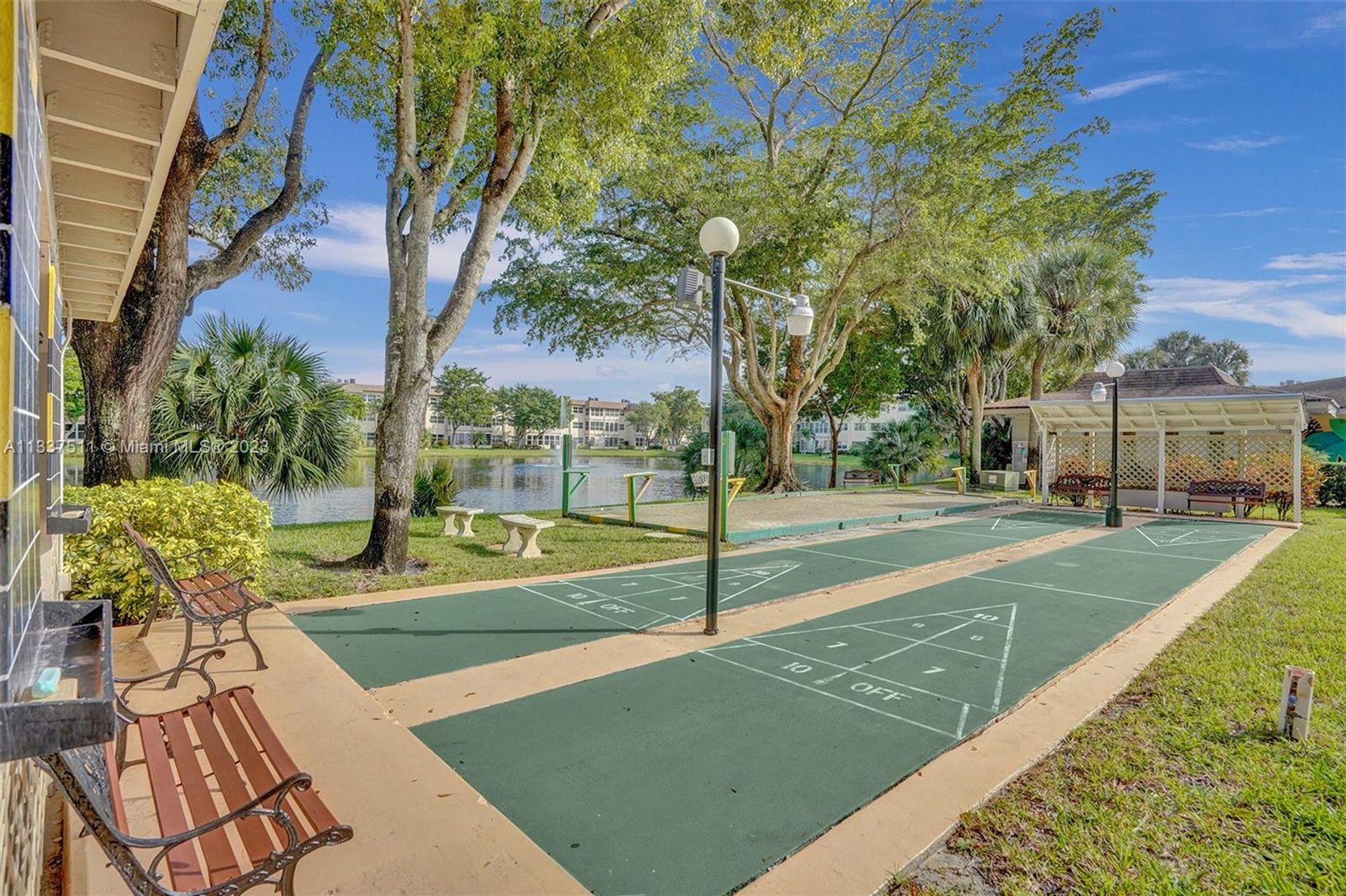 Condominio en Lauderdale Lakes, Florida 11622754