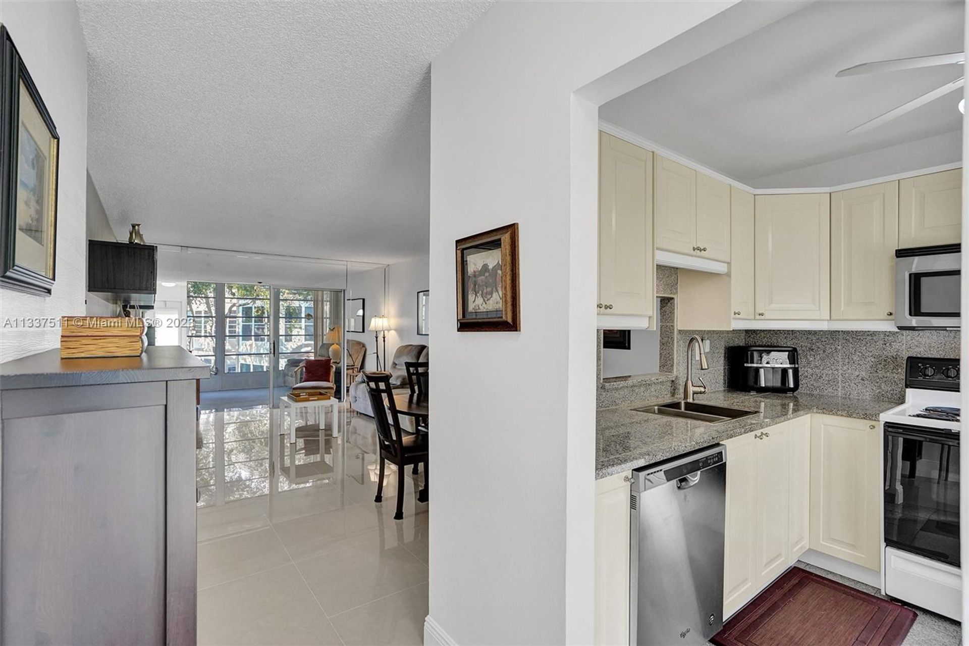 Condominio en Lauderdale Lakes, Florida 11622754