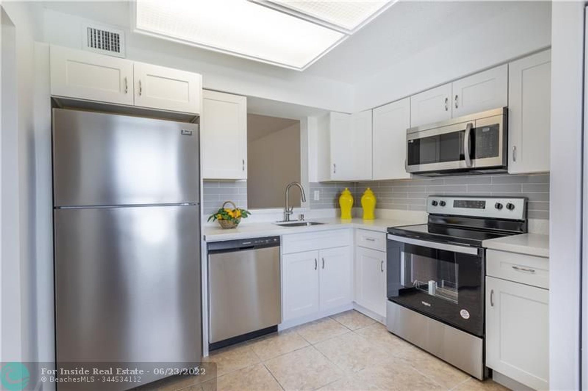 Condominium in Margate, Florida 11622888