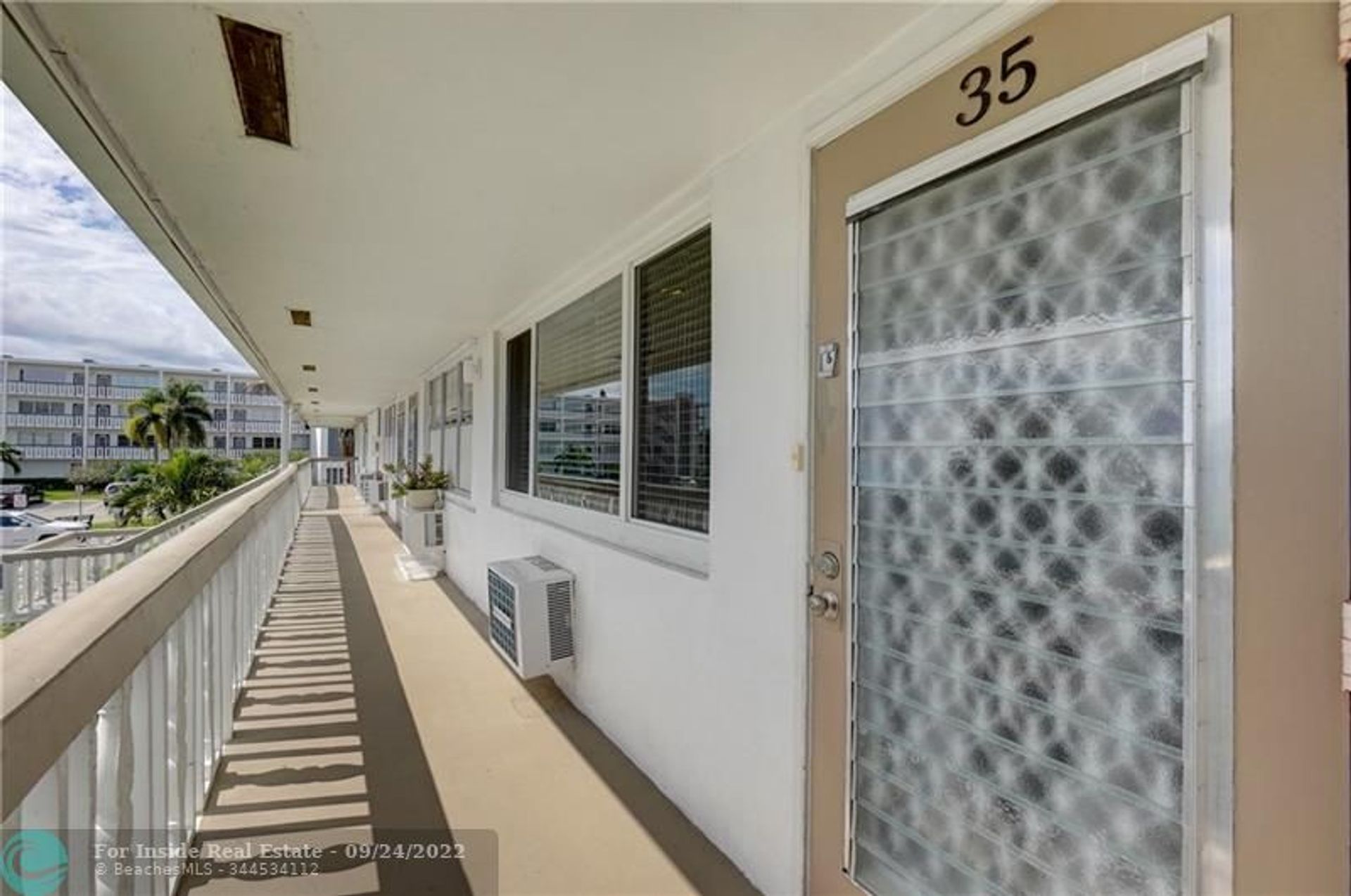 Condominium in Deerfield Beach, Florida 11622898