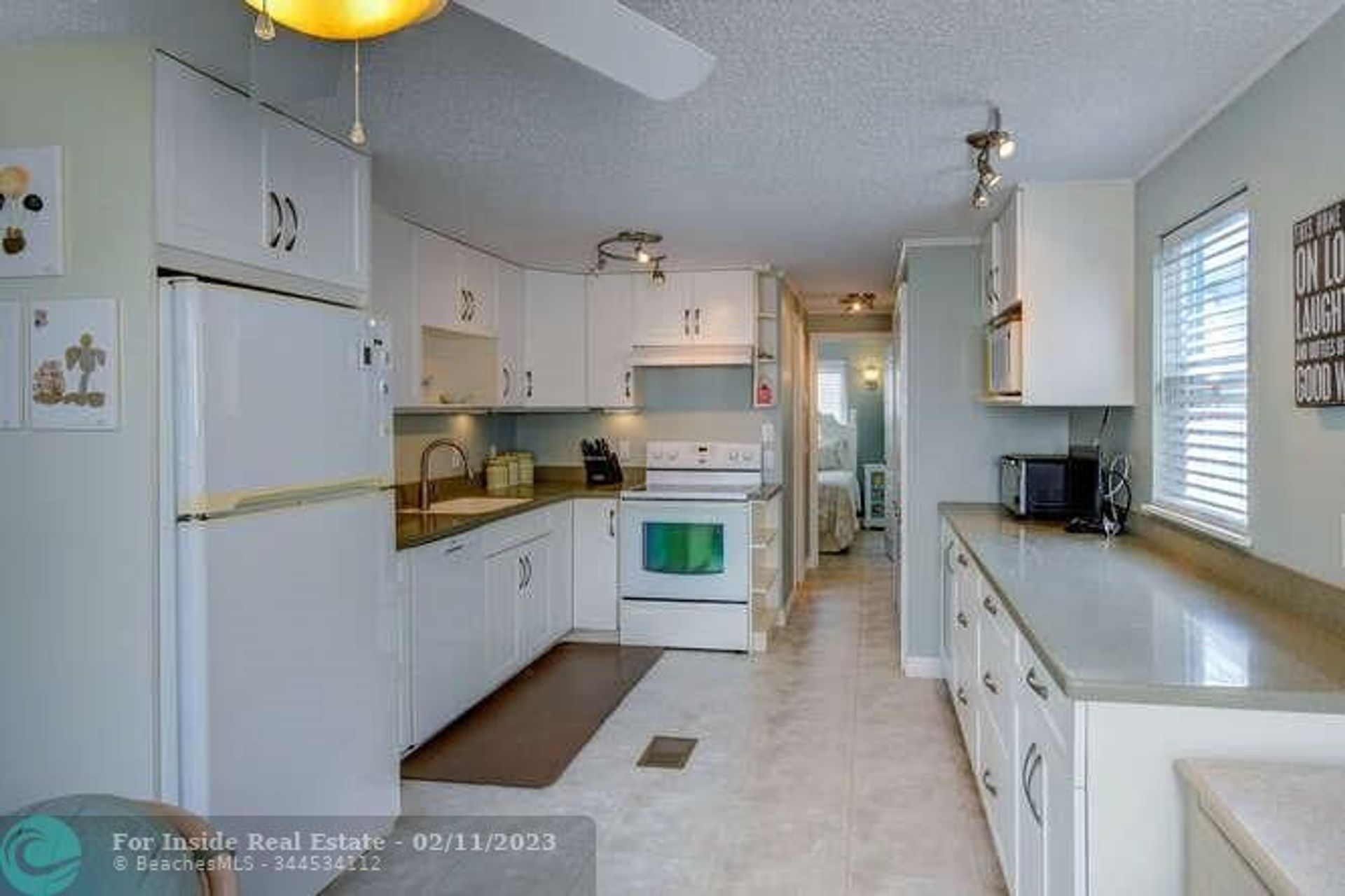 rumah dalam Jensen Beach, Florida 11622914