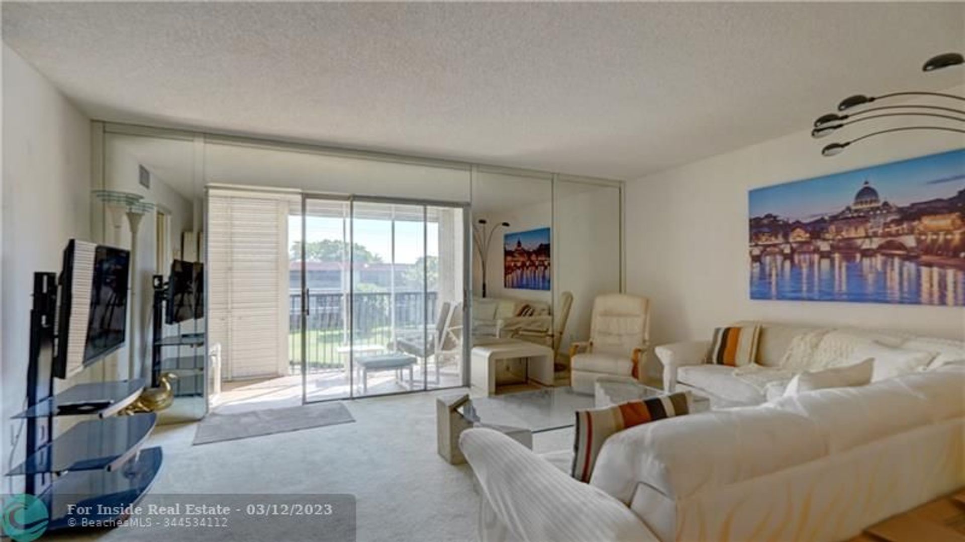 Condominio en Ciudad Cooper, Florida 11622918