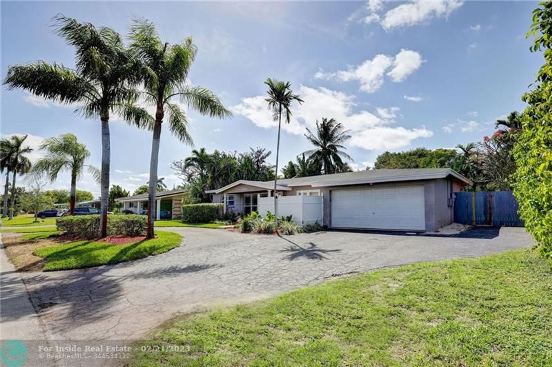 House in Oakland Park, Florida 11622919