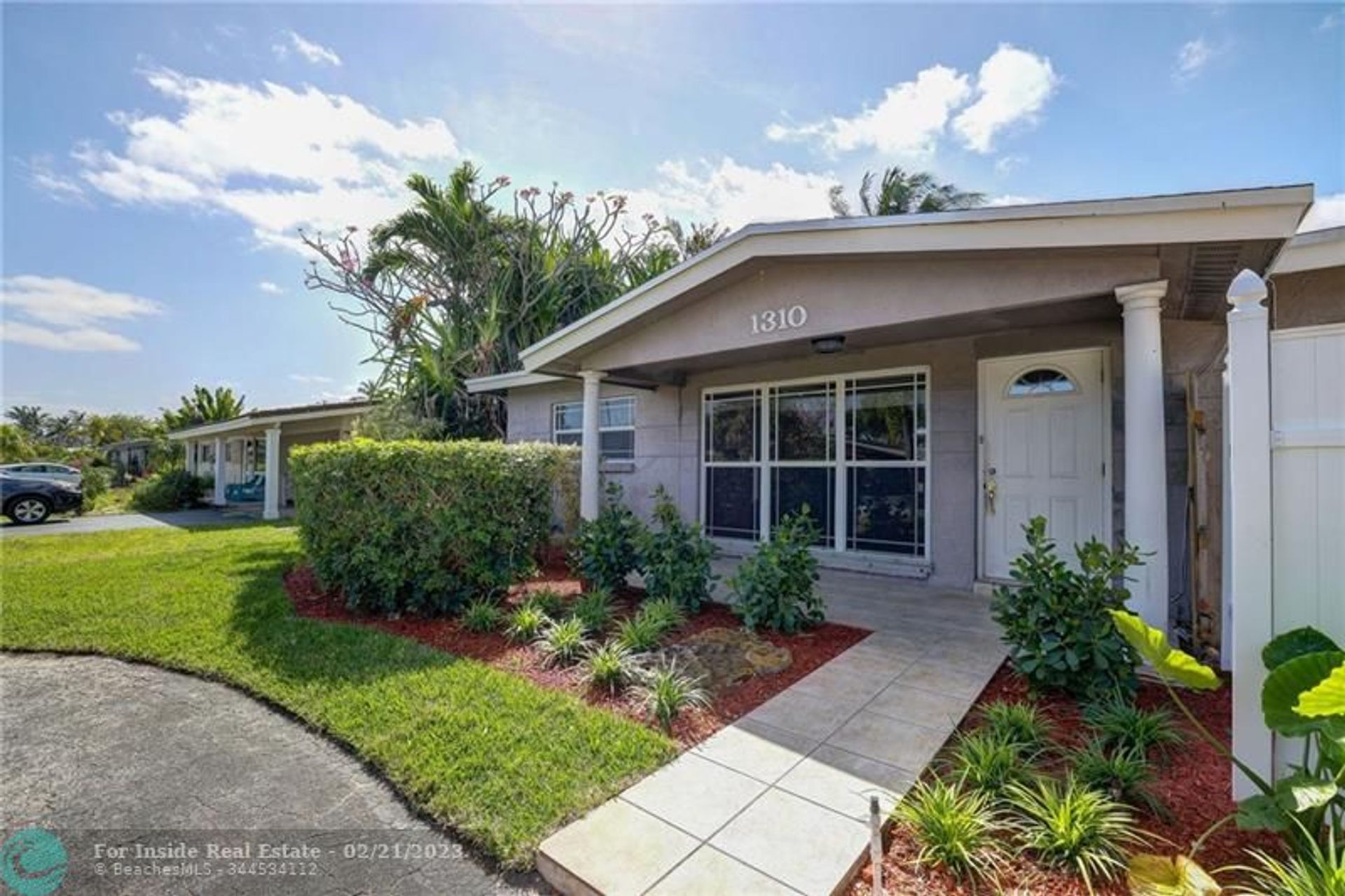 House in Oakland Park, Florida 11622919