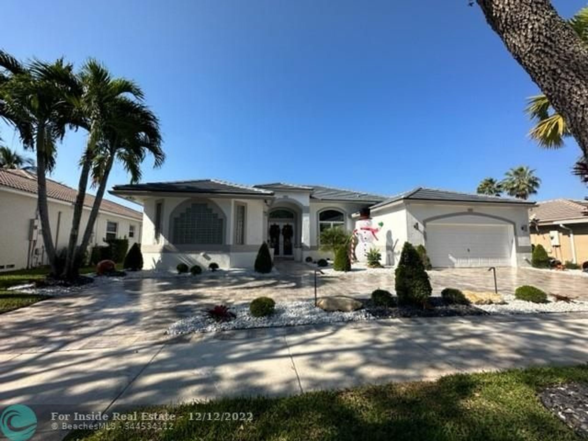 жилой дом в Weston, Florida 11622926