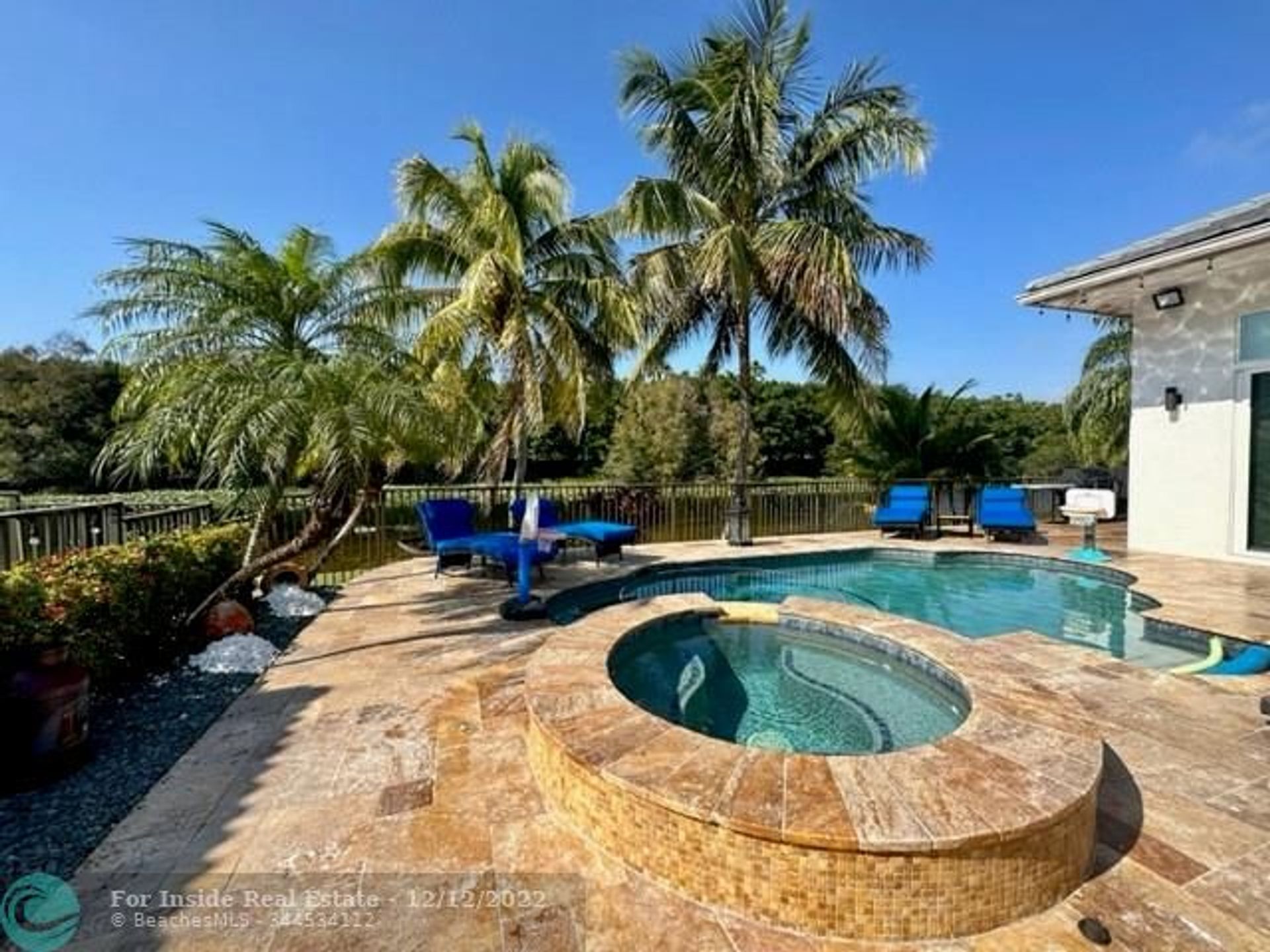 жилой дом в Weston, Florida 11622926