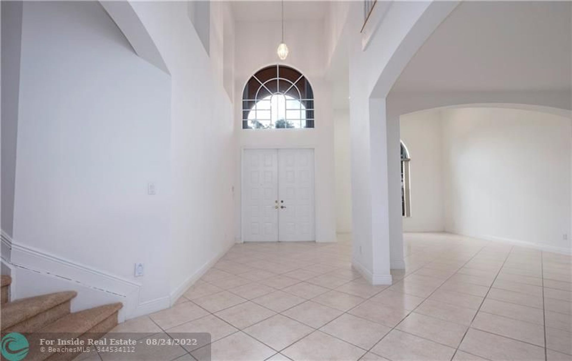 House in Weston, Florida 11622948