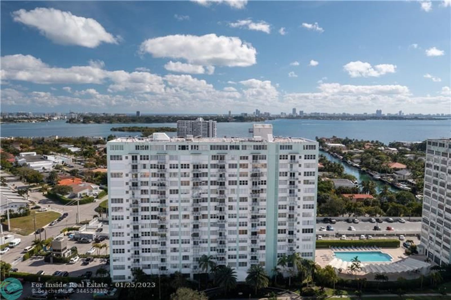 سكني في North Miami, Florida 11622953