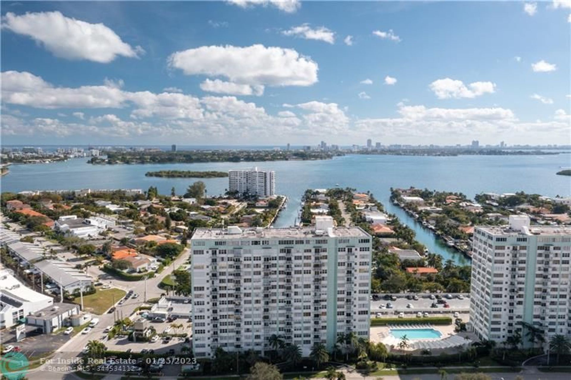 سكني في North Miami, Florida 11622953