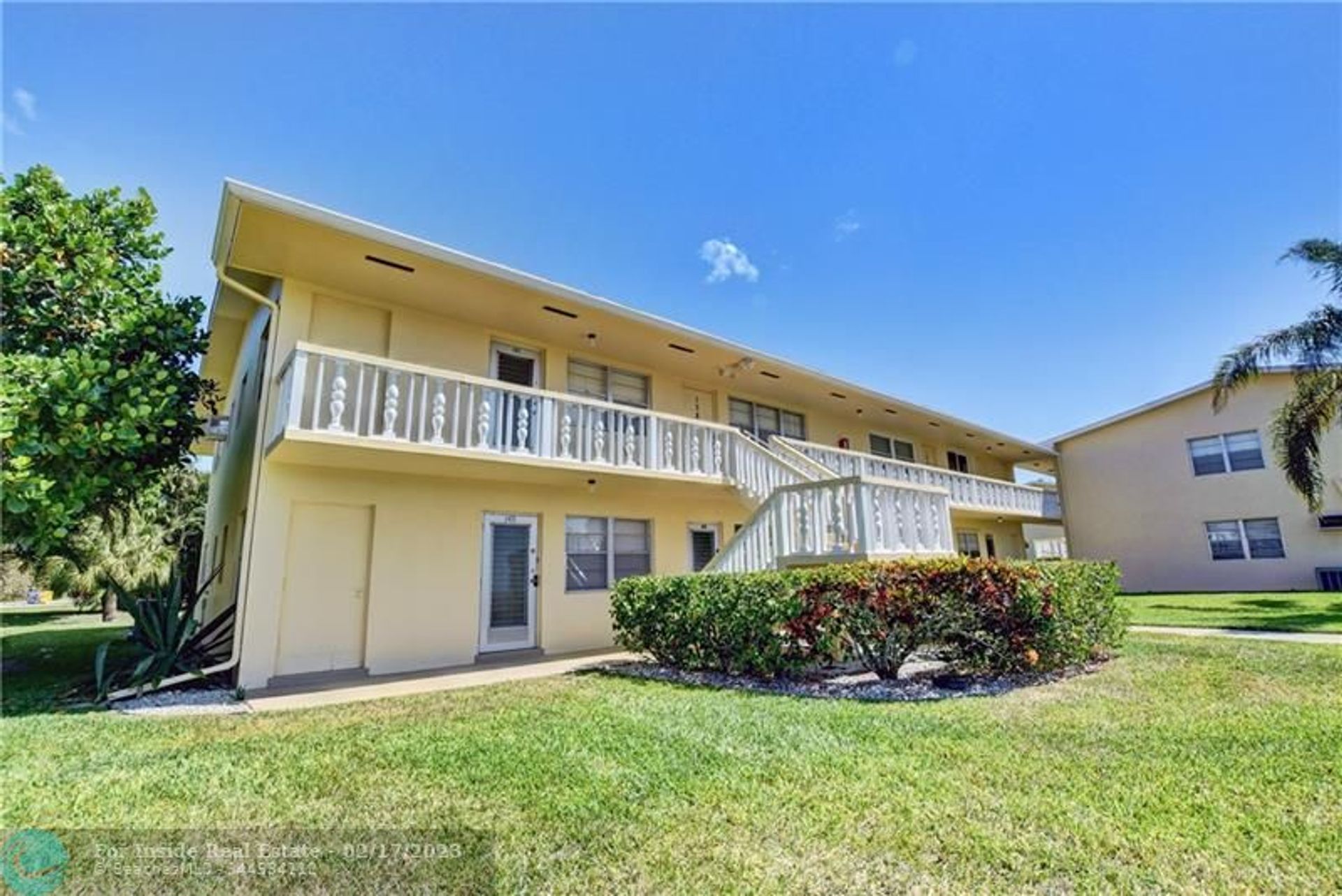 Condominium dans Village du siècle, Floride 11623005