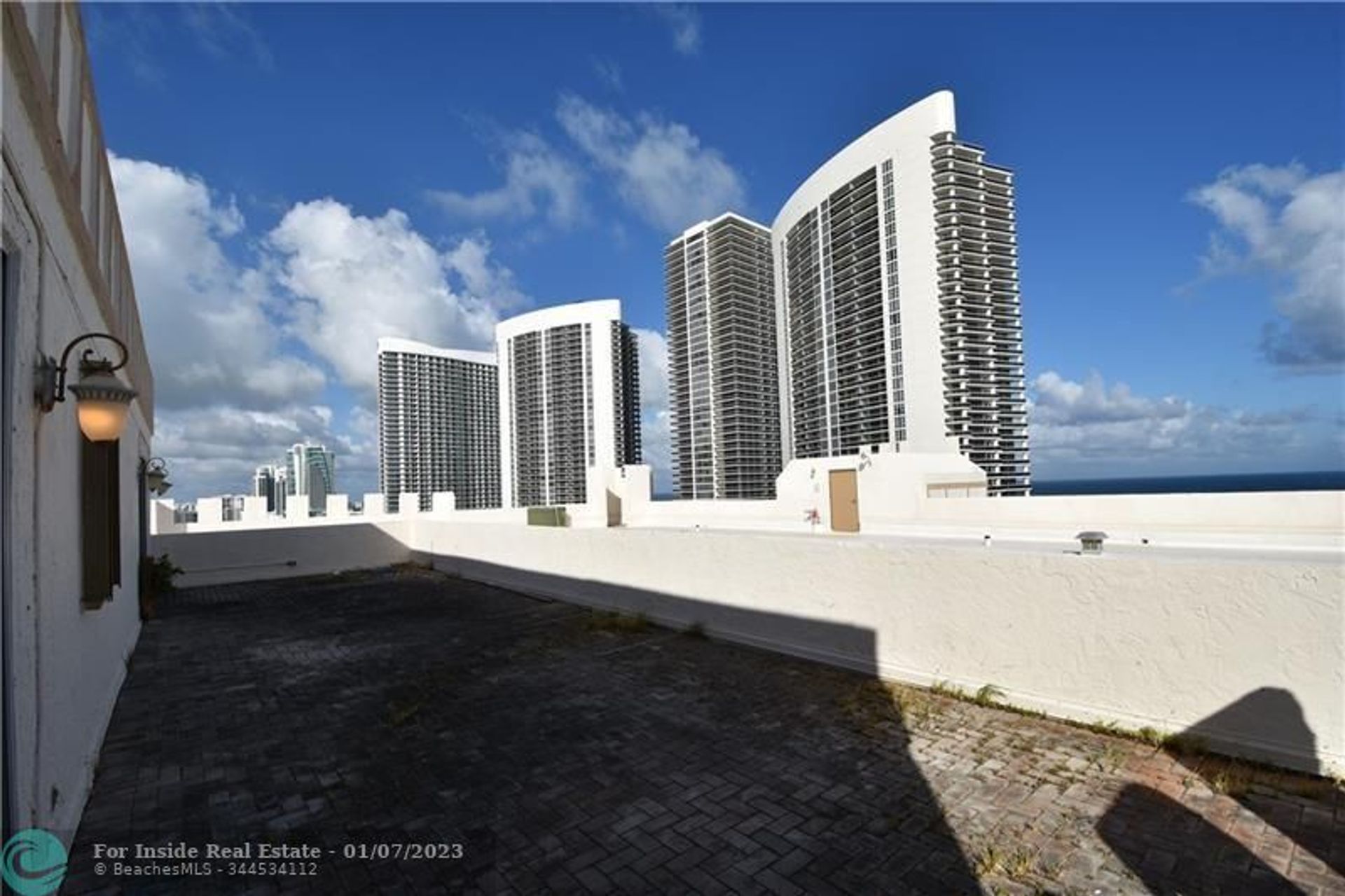 Кондоминиум в Hallandale Beach, Florida 11623035