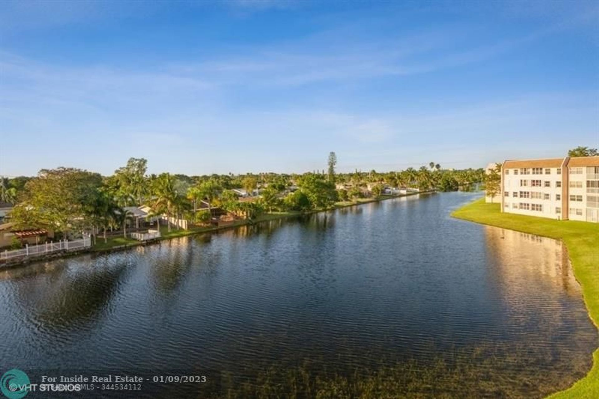 Condominium in Sunrise, Florida 11623055