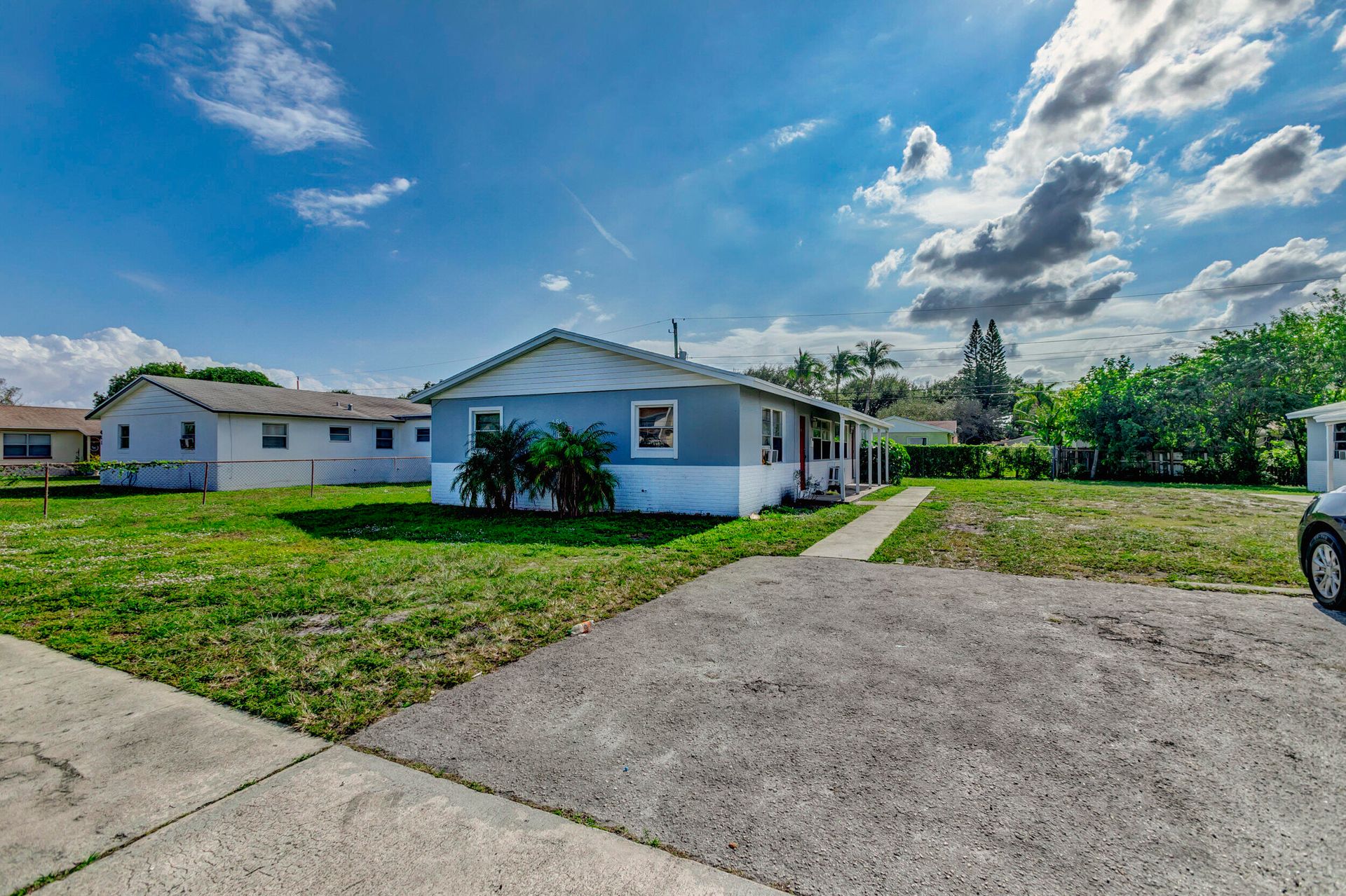 House in Lake Park, Florida 11623097