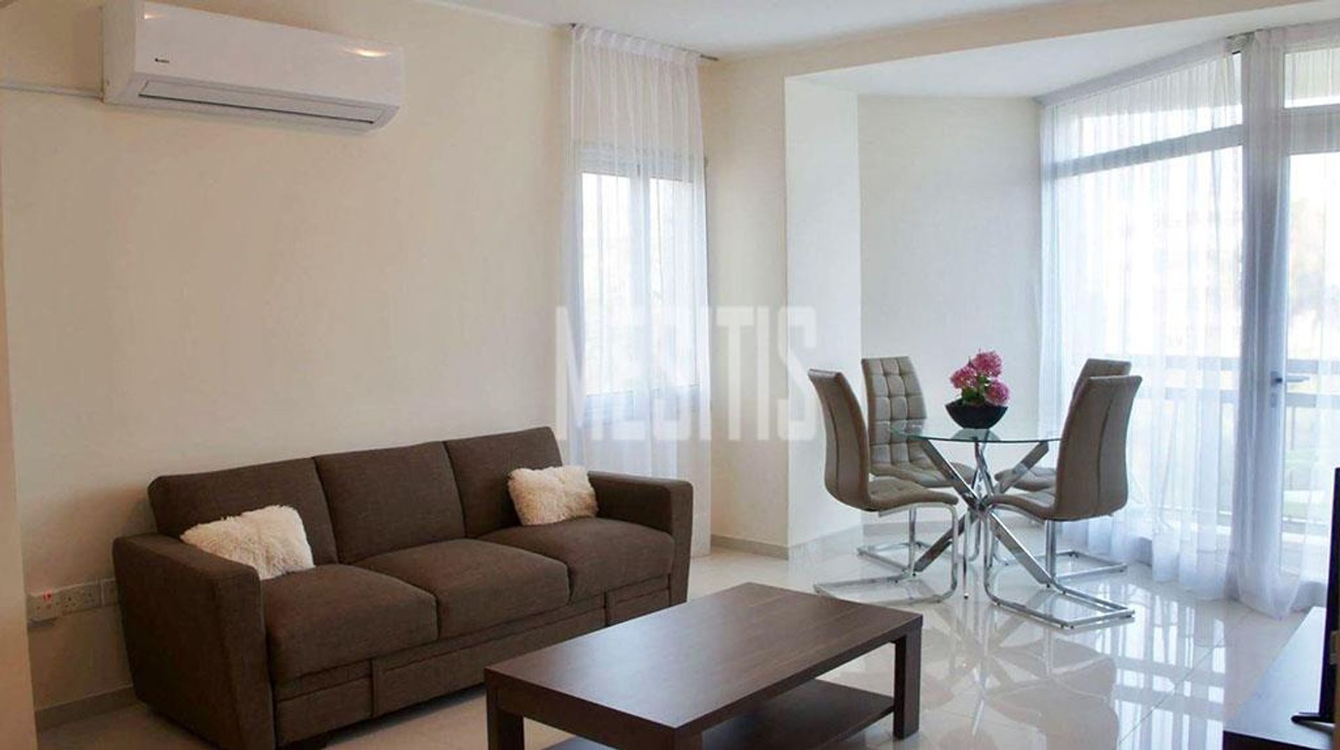 Condominium in Agios Tychon, Larnaka 11623857