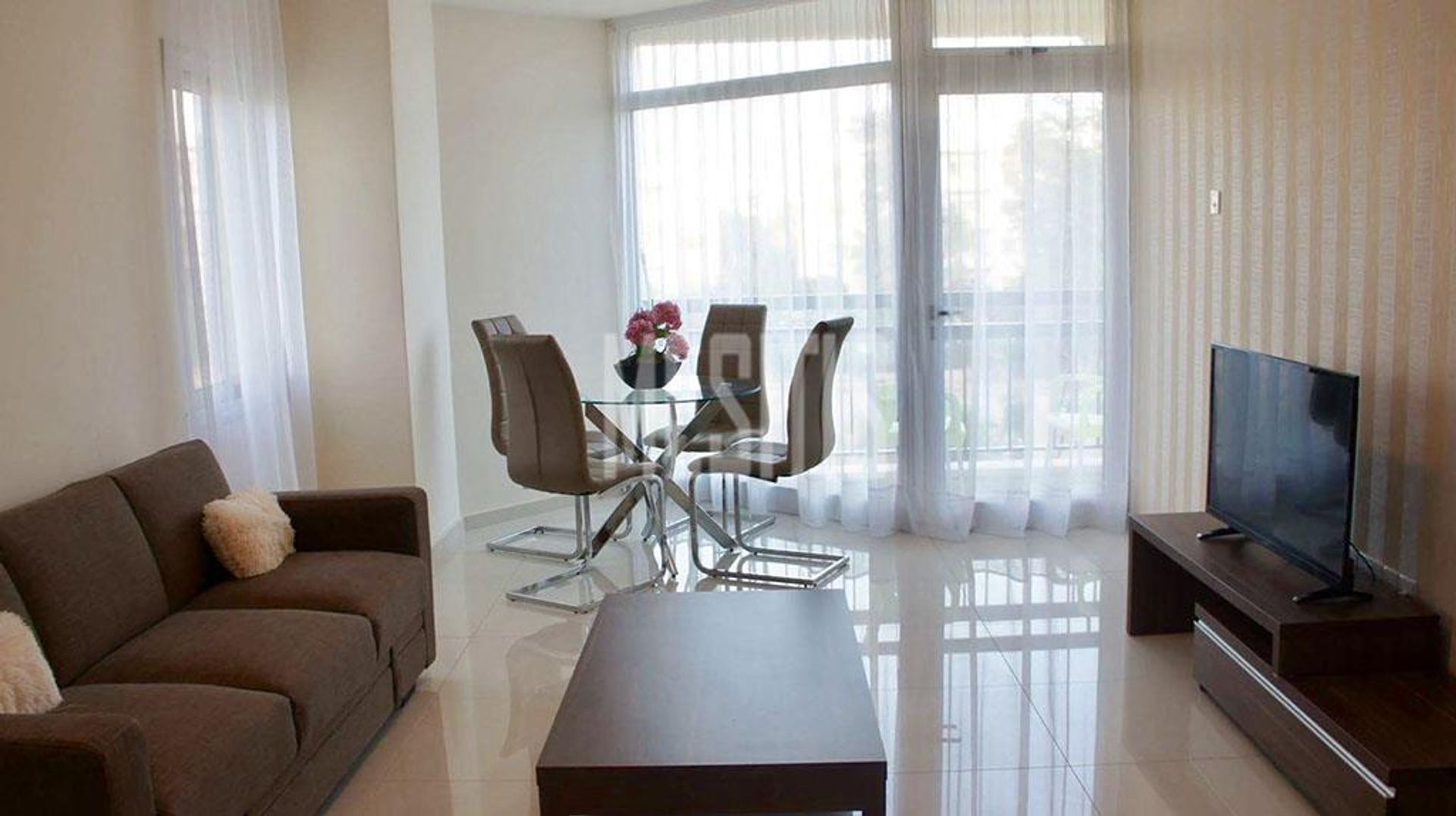 Condominium in Agios Tychon, Limassol 11623857