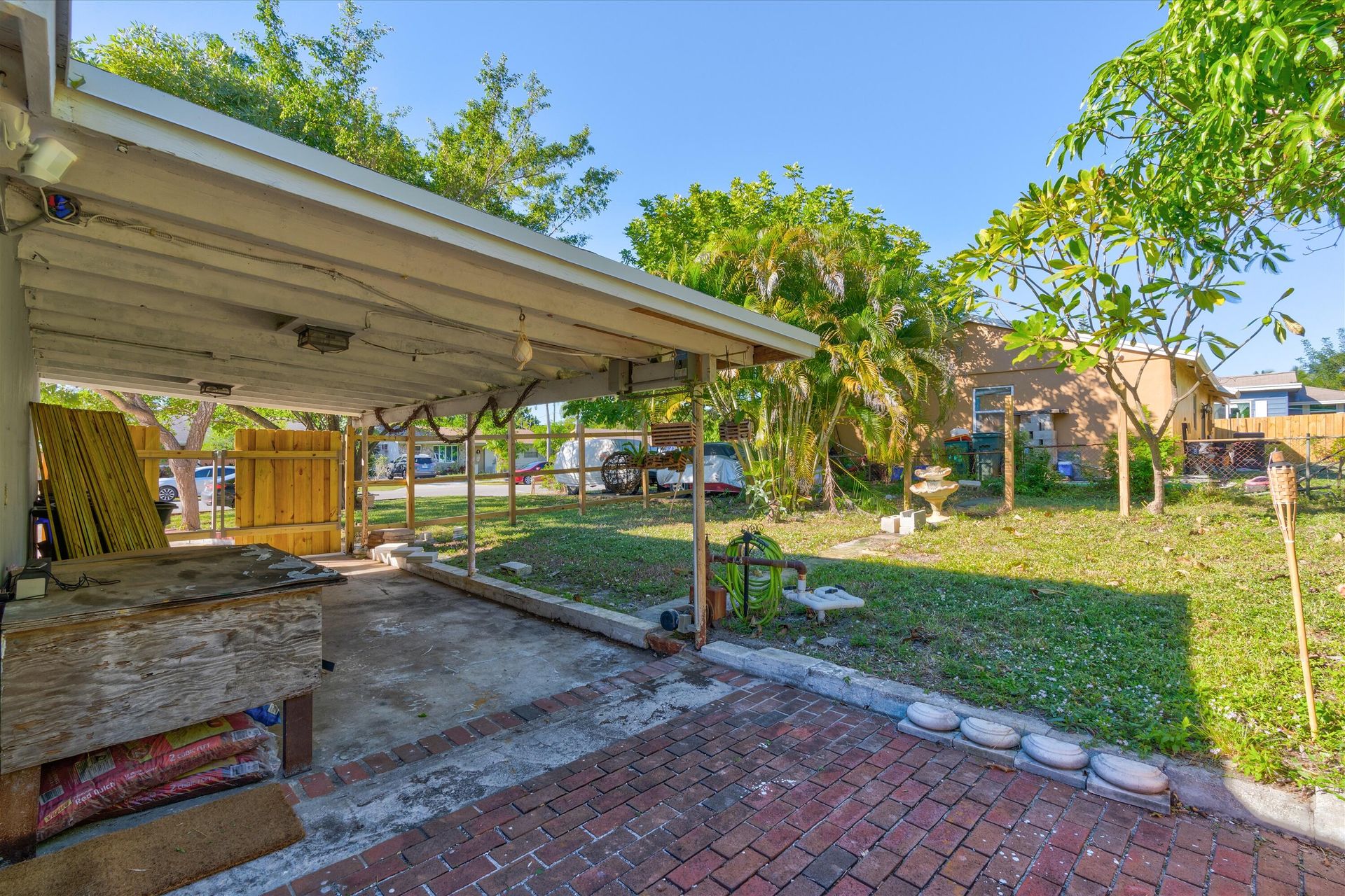 House in Lake Worth, Florida 11623967