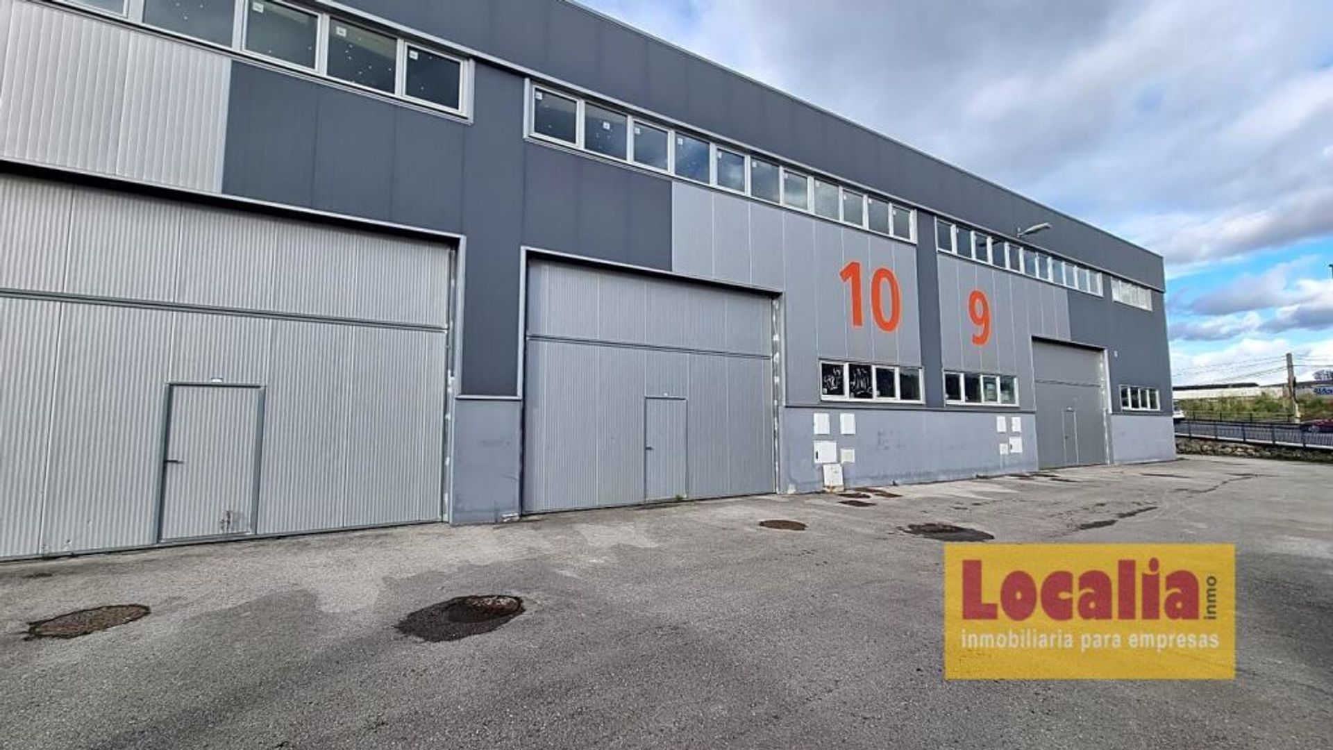 Perindustrian dalam Torrelavega, Cantabria 11624027