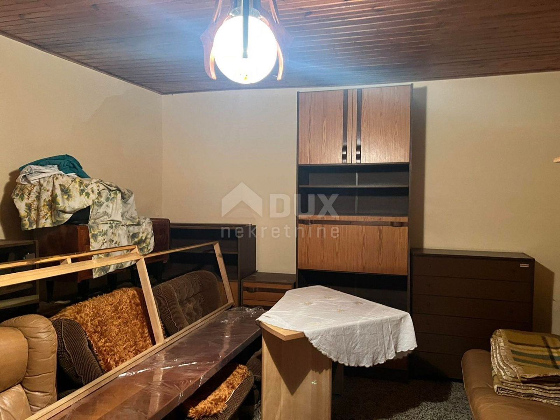 жилой дом в Kaštel, Istria County 11625150