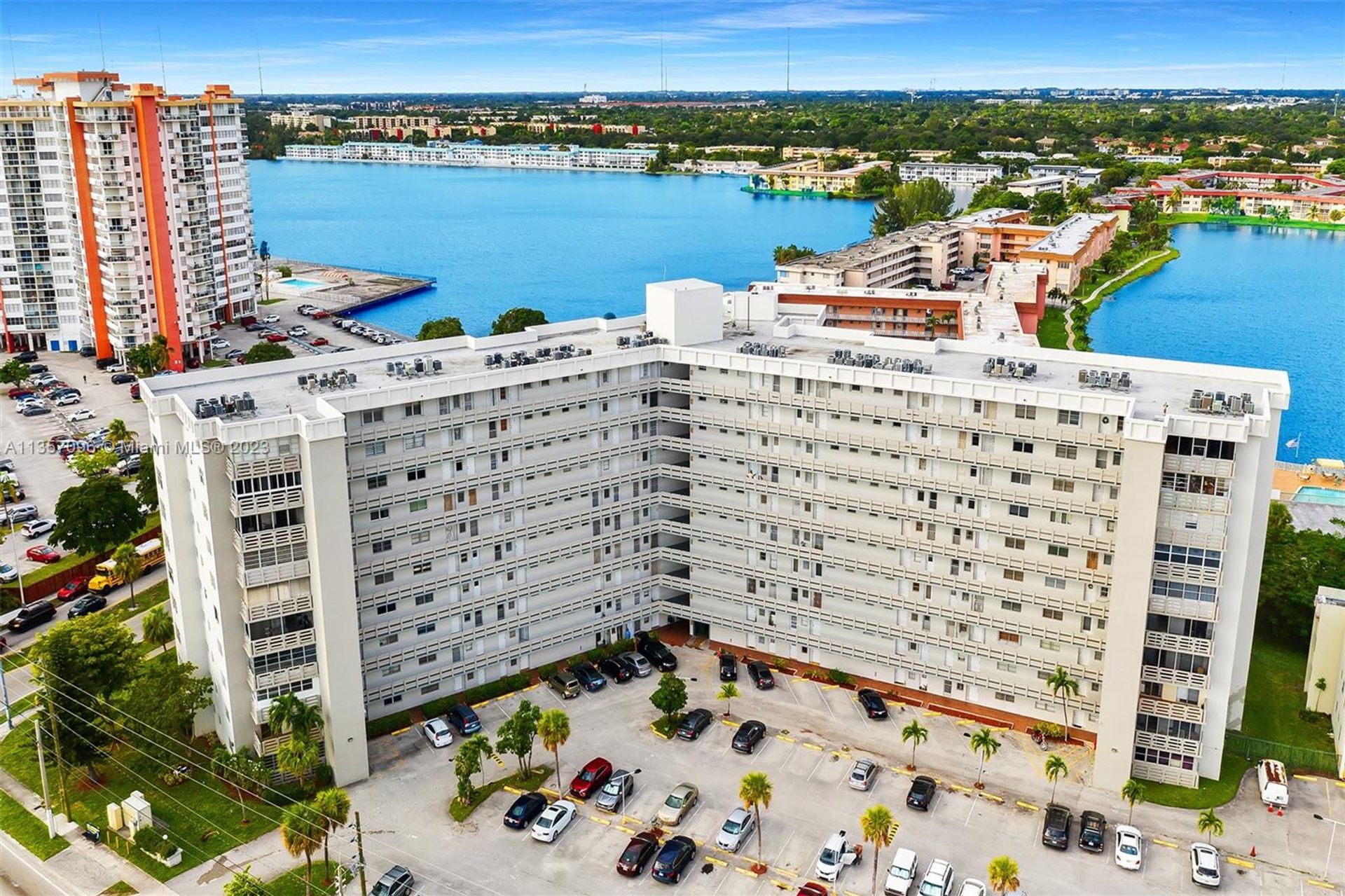 Кондоминиум в North Miami Beach, Florida 11625576