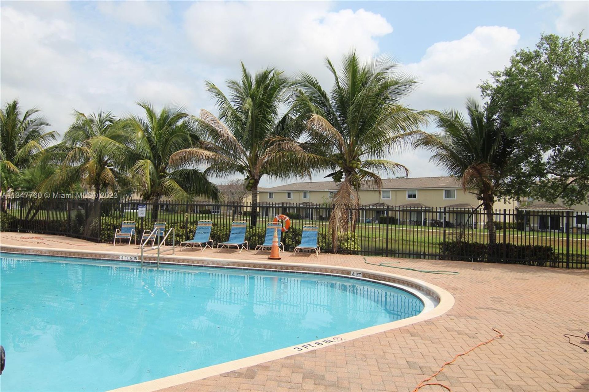 Condominium in Tamarac, Florida 11625580