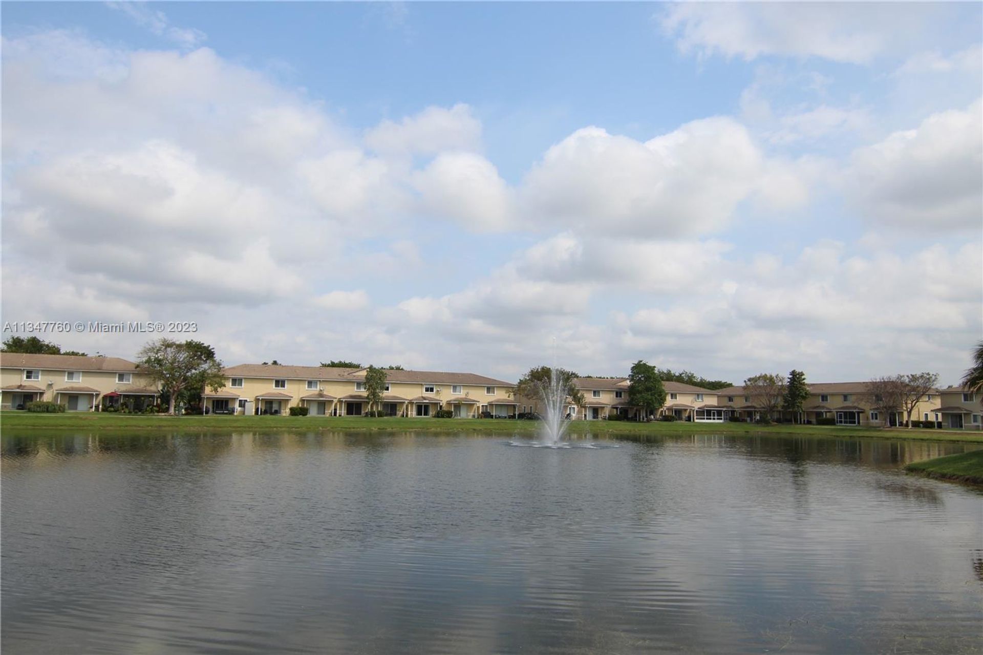 Condominium in Tamarac, Florida 11625580