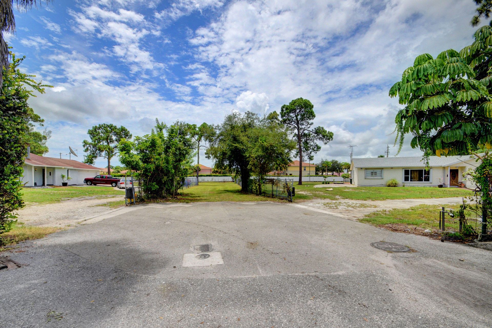 House in Greenacres, Florida 11625671