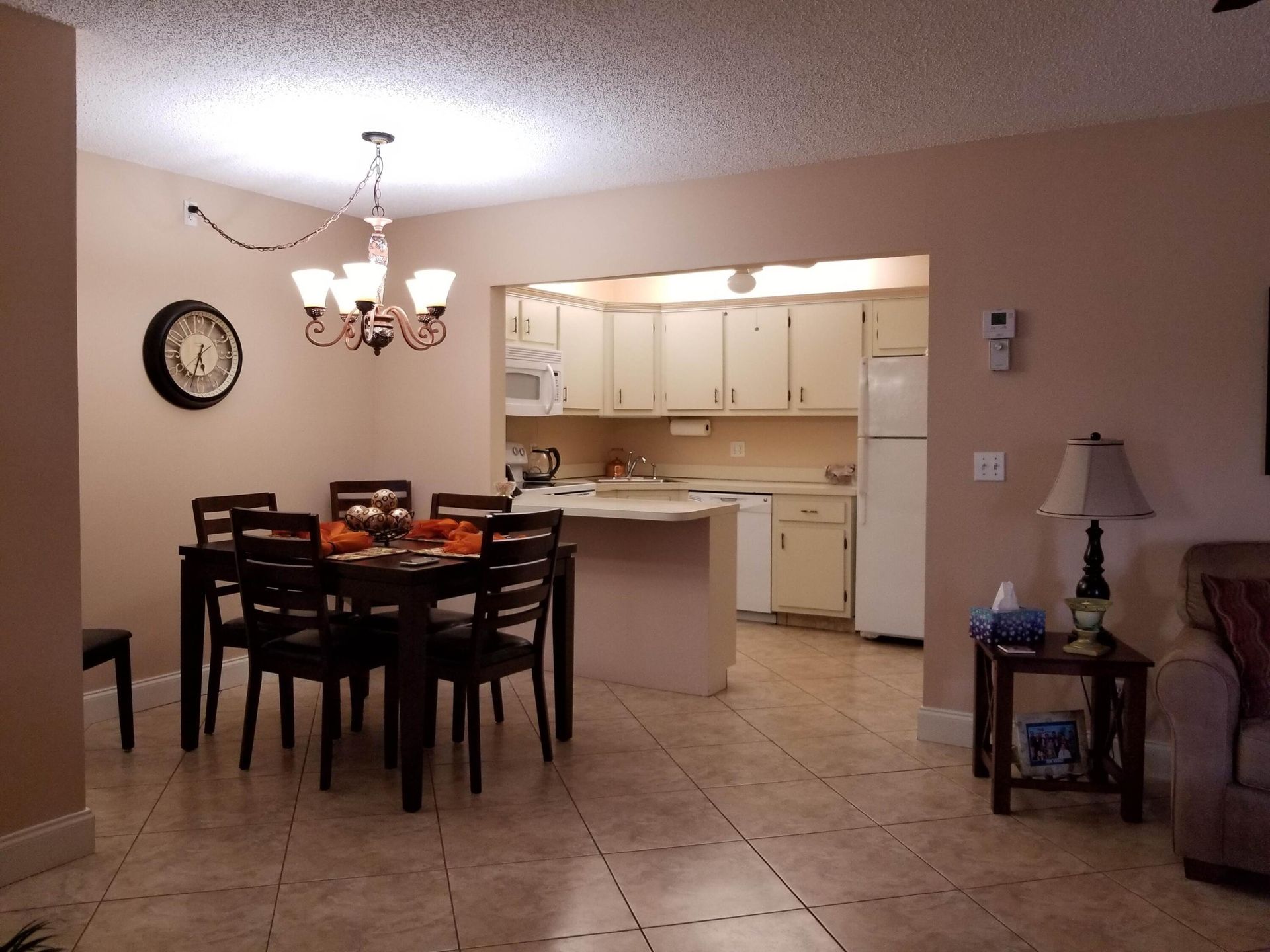 Condominium in Groenacres, Florida 11625783