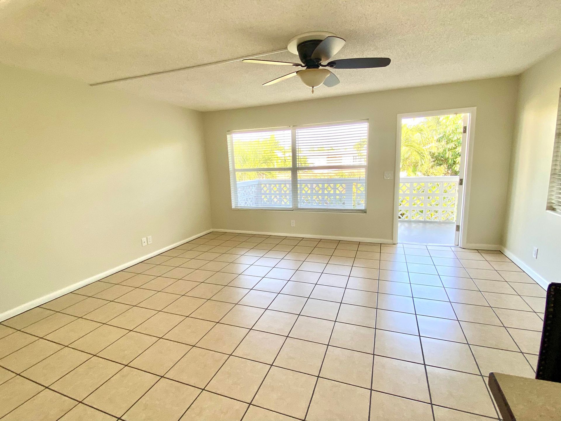 Residential in Riviera Beach, Florida 11625786