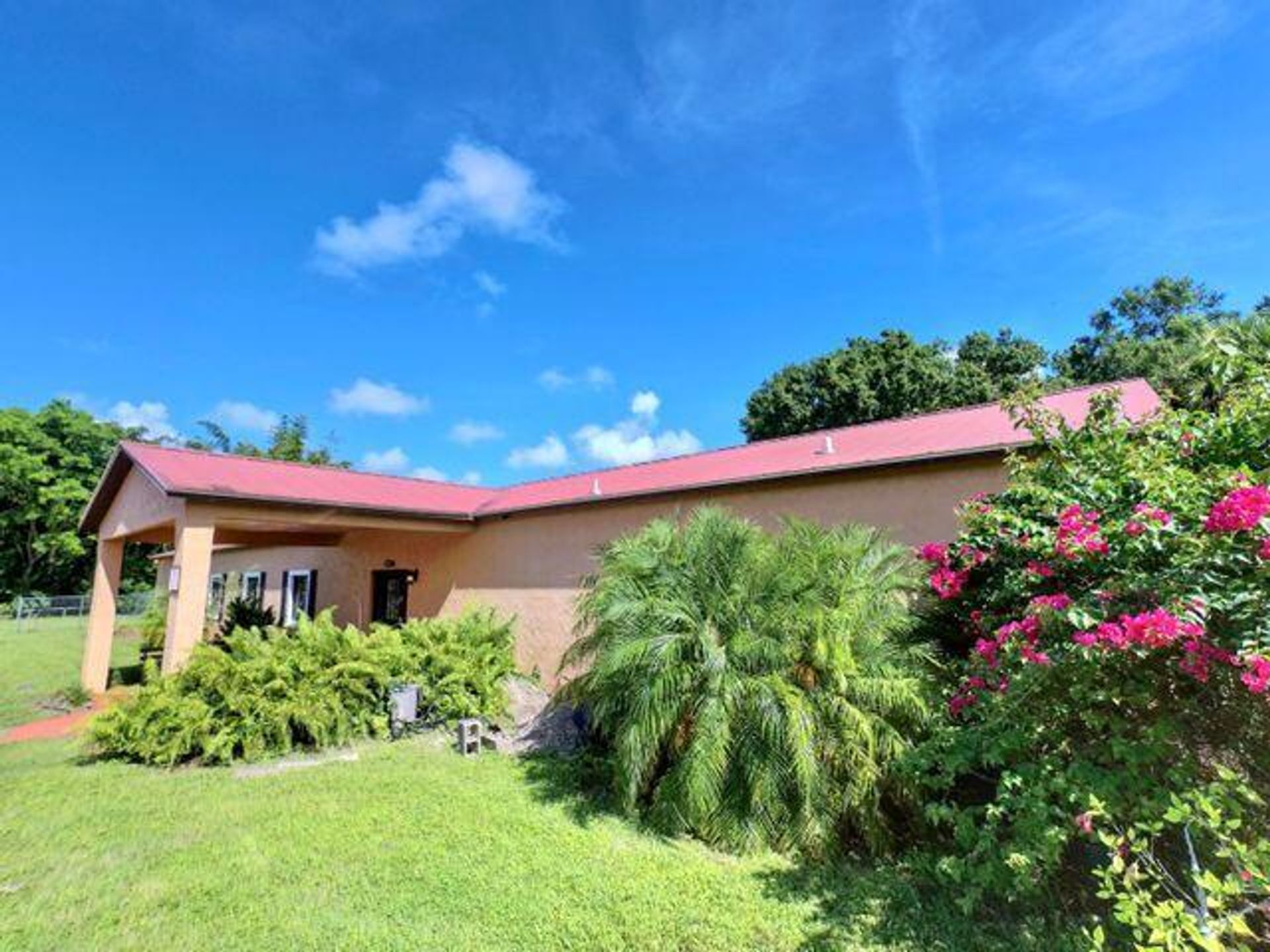 House in Okeechobee, Florida 11625787