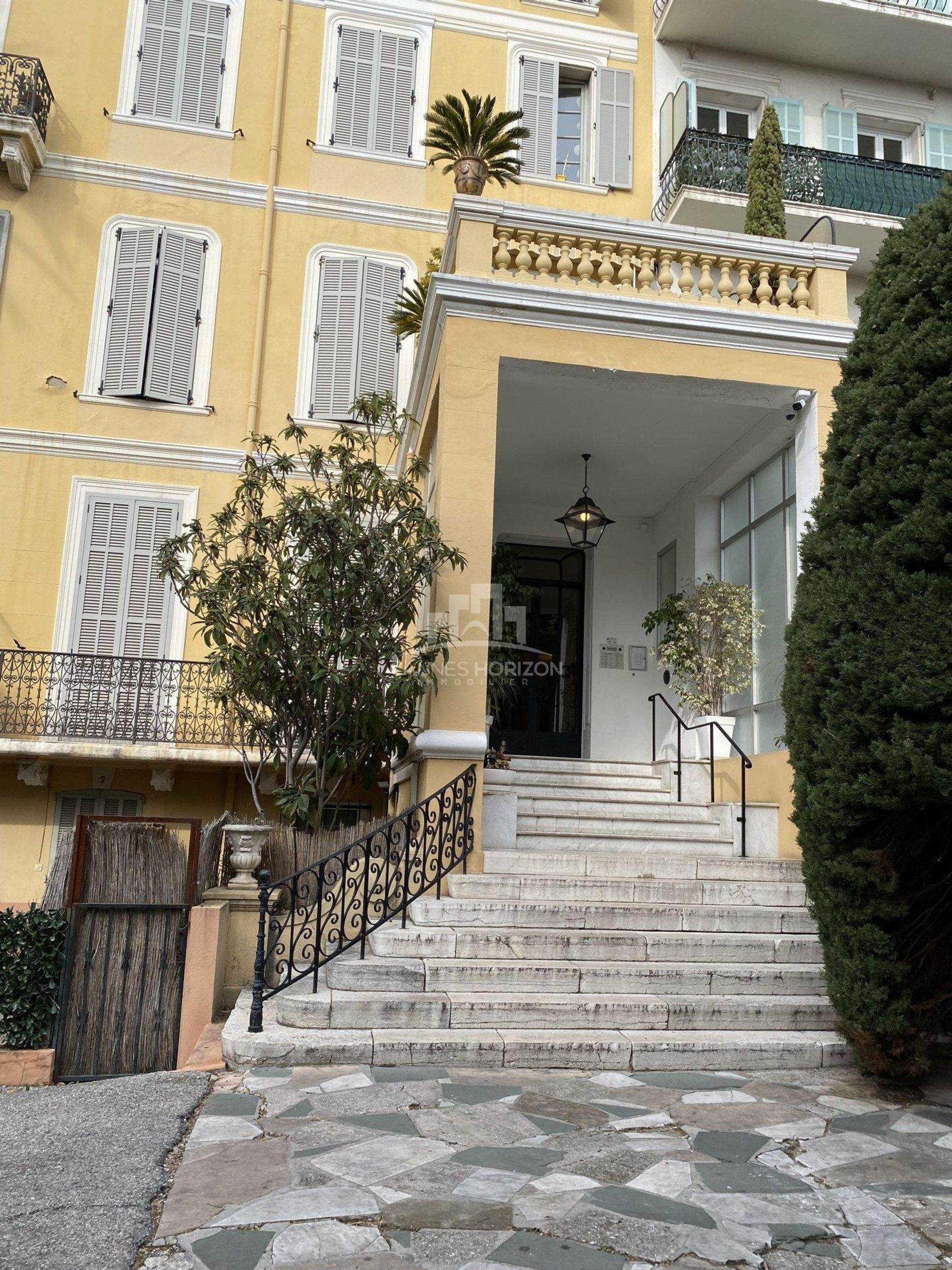 Condominium in Cannes, Provence-Alpes-Cote d'Azur 11626001