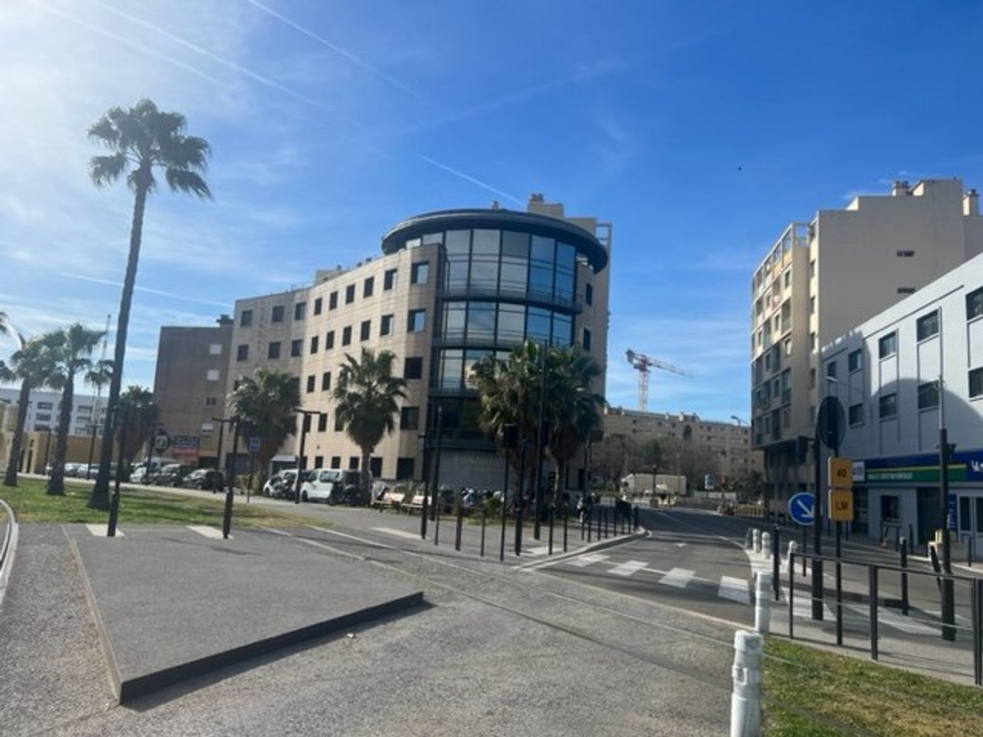 Condominium in Le Ray, Provence-Alpes-Côte d'Azur 11627323