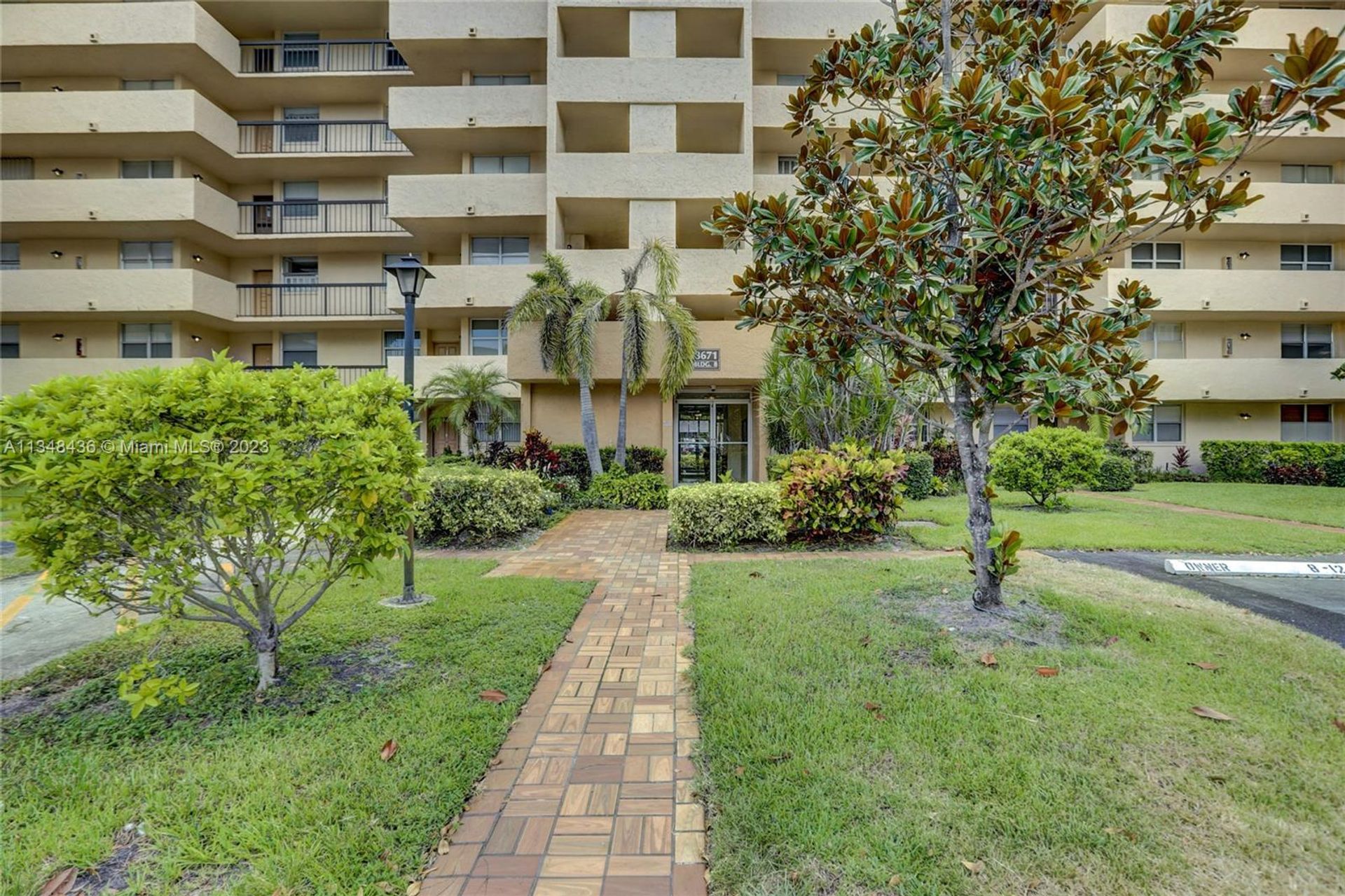 Condominio en Lauderhill, Florida 11628460