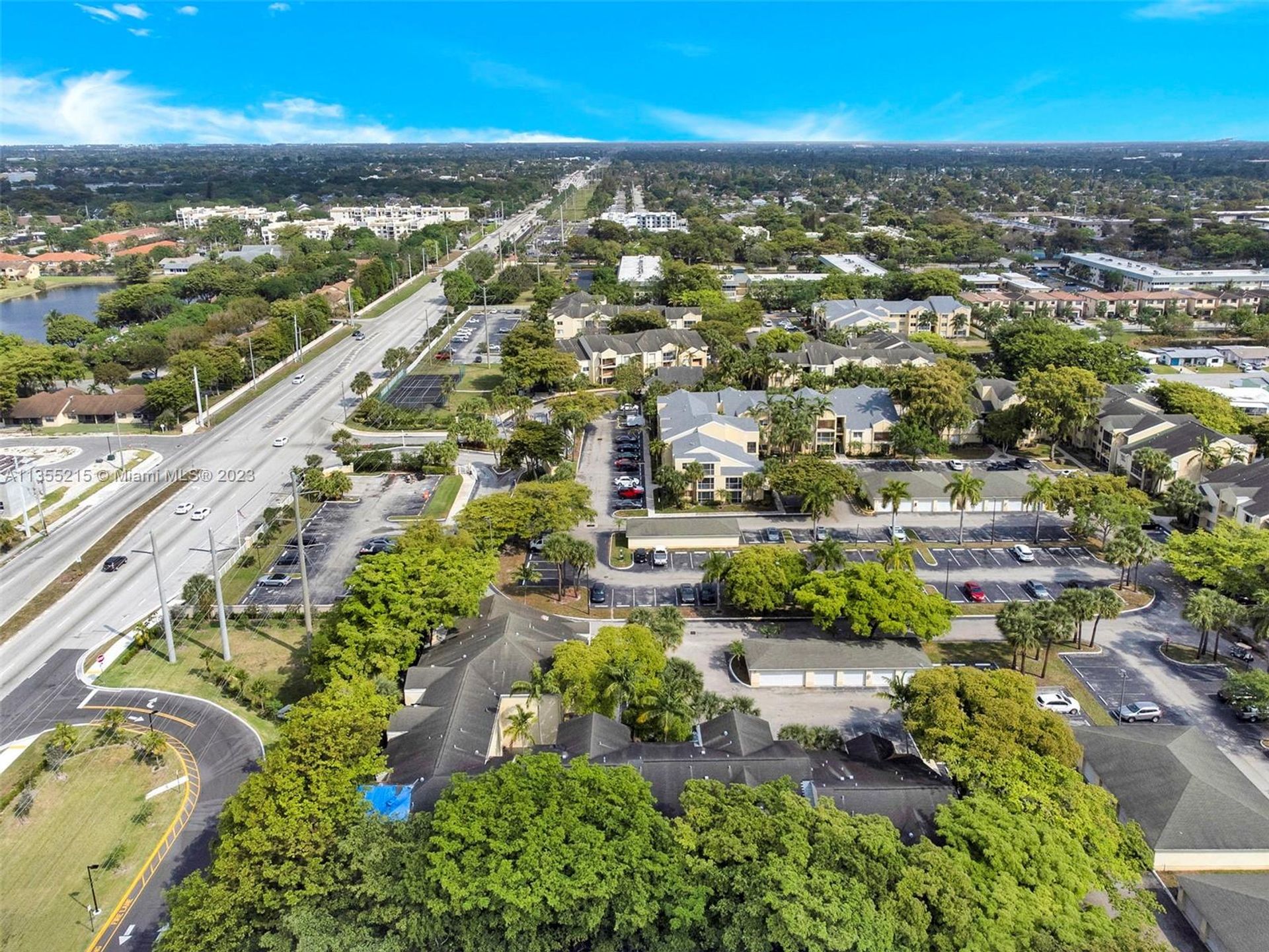 Condomínio no Tamarac, Florida 11628461